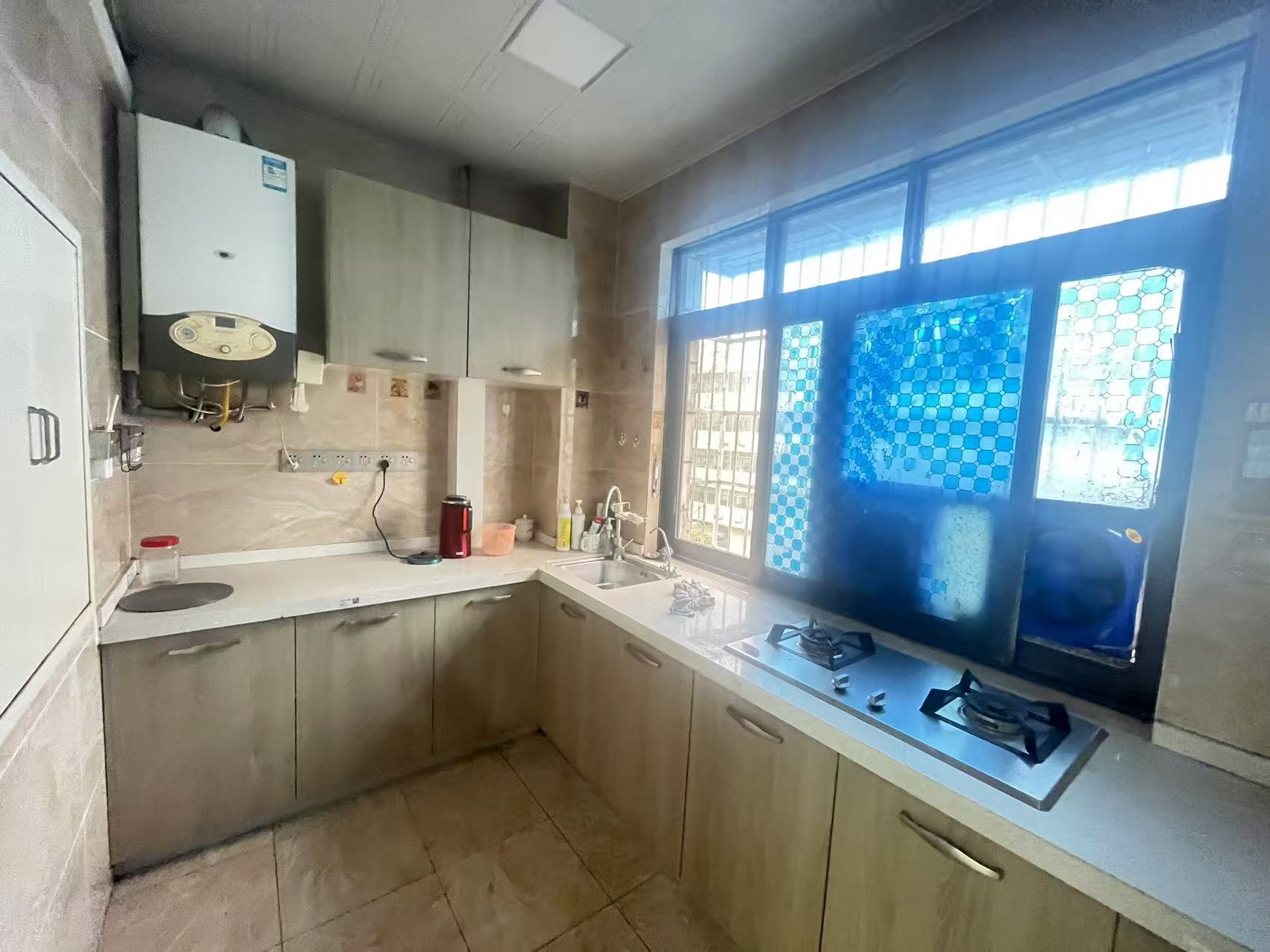 国税四分局 3室2厅2卫 1300.0元/月 国税四分局 3室2厅2卫 1300.0元/月室内图