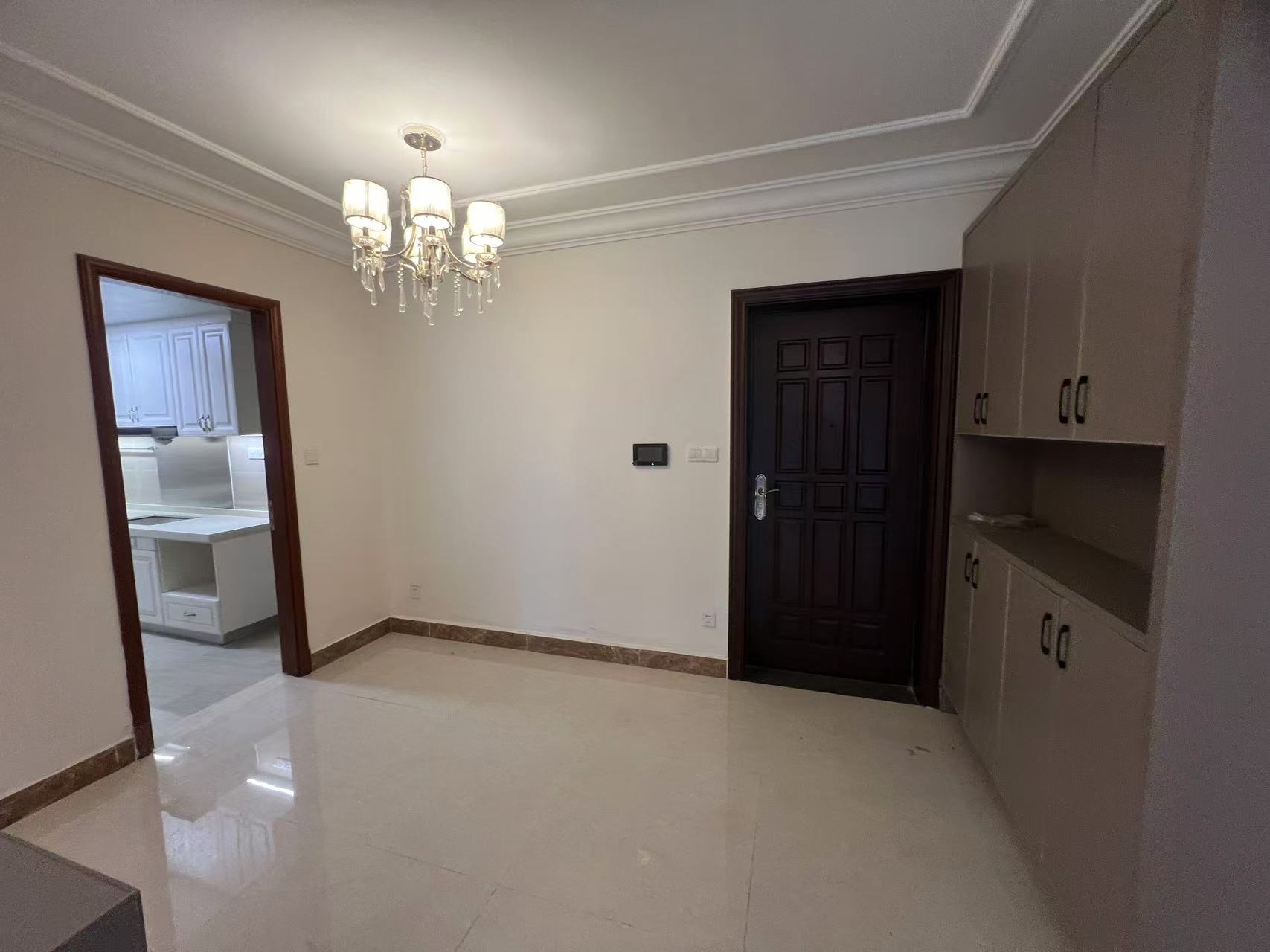 恒大华府  3室2厅2卫    63.0万 恒大华府  3室2厅2卫    63.0万室内图