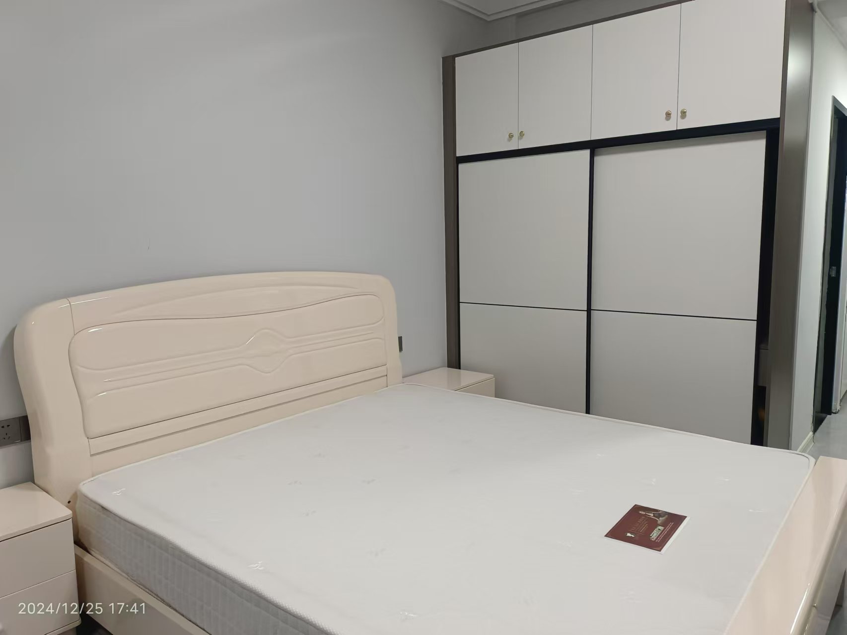 梓湖明珠 1室1厅1卫 1300.0元/月 梓湖明珠 1室1厅1卫 1300.0元/月室内图