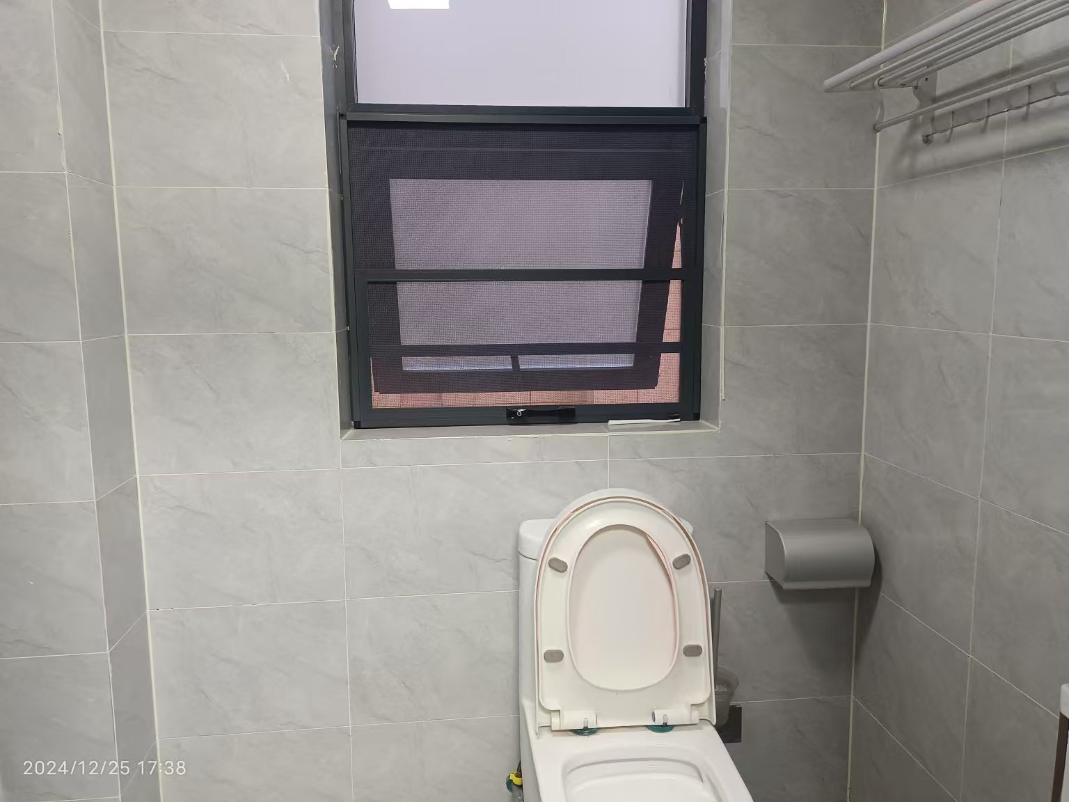 梓湖明珠 1室1厅1卫 1300.0元/月 梓湖明珠 1室1厅1卫 1300.0元/月室内图