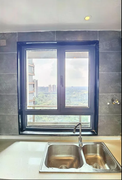 观澜湖观悦二期  3室2厅2卫    205.0万 观澜湖观悦二期  3室2厅2卫    205.0万室内图