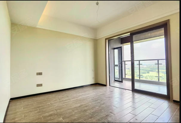 观澜湖观悦二期  3室2厅2卫    205.0万 观澜湖观悦二期  3室2厅2卫    205.0万室内图