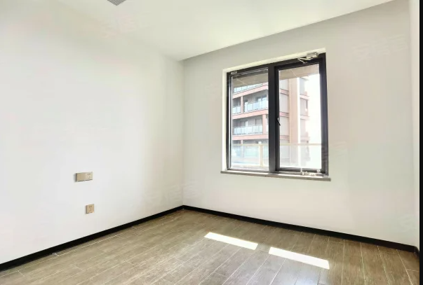 观澜湖观悦二期  3室2厅2卫    205.0万 观澜湖观悦二期  3室2厅2卫    205.0万室内图