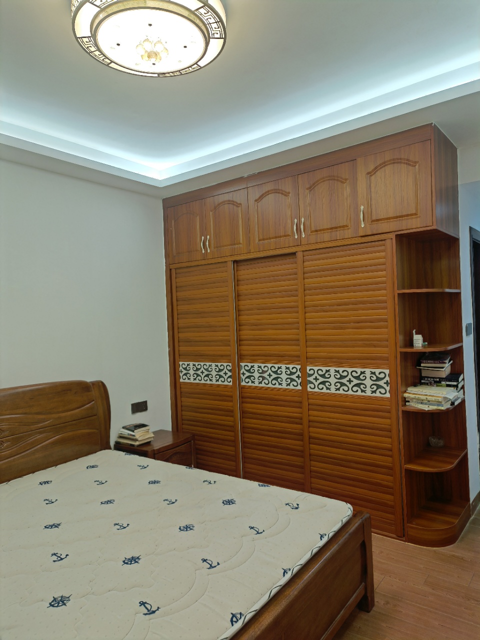 农信大院(响水湾度假公寓) 4室2厅2卫 3000.0元/月 农信大院(响水湾度假公寓) 4室2厅2卫 3000.0元/月室内图