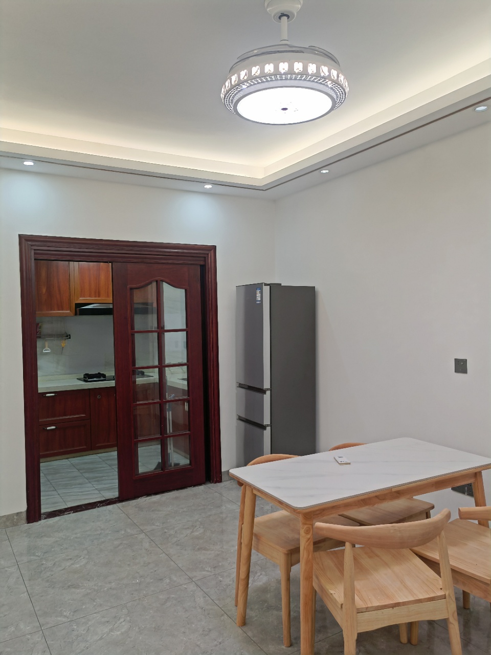 农信大院(响水湾度假公寓) 4室2厅2卫 3000.0元/月 农信大院(响水湾度假公寓) 4室2厅2卫 3000.0元/月室内图