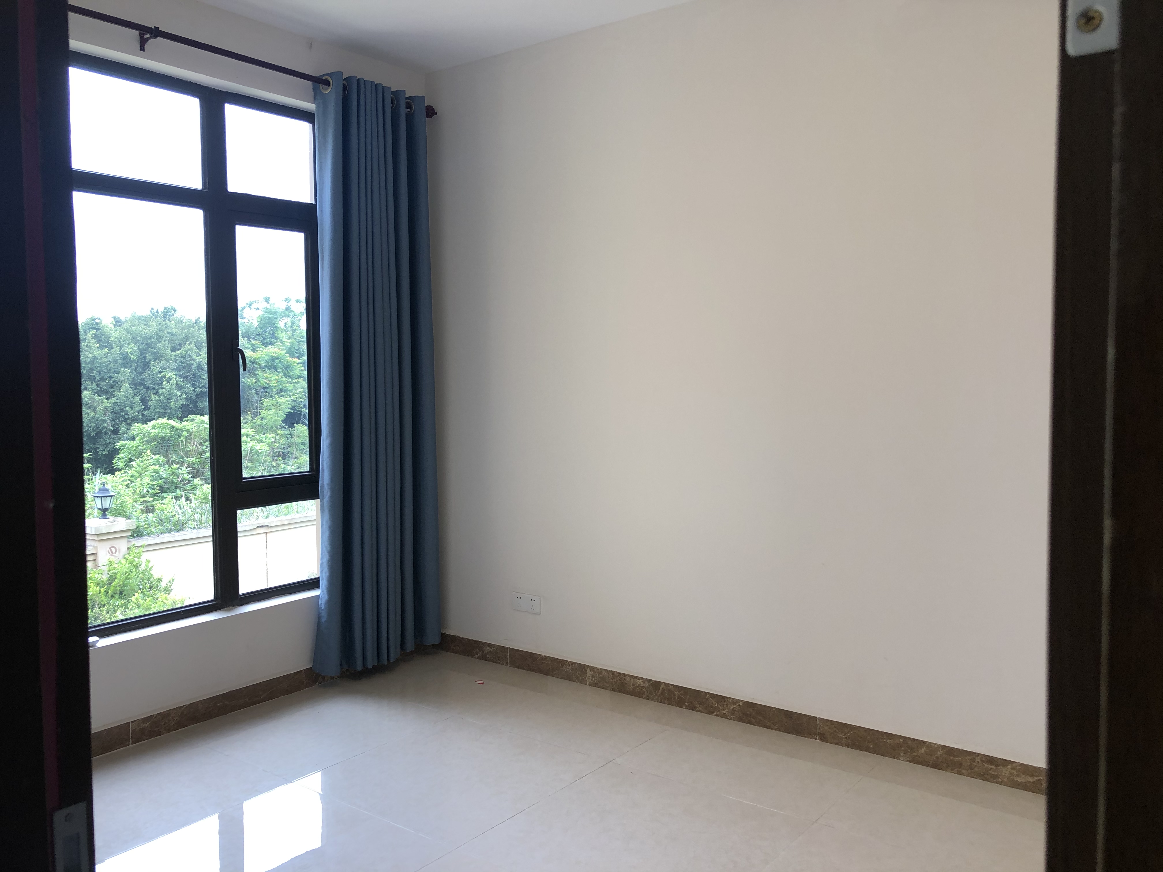 恒大悦龙府 5室3厅3卫 9000.0元/月 恒大悦龙府 5室3厅3卫 9000.0元/月户型图