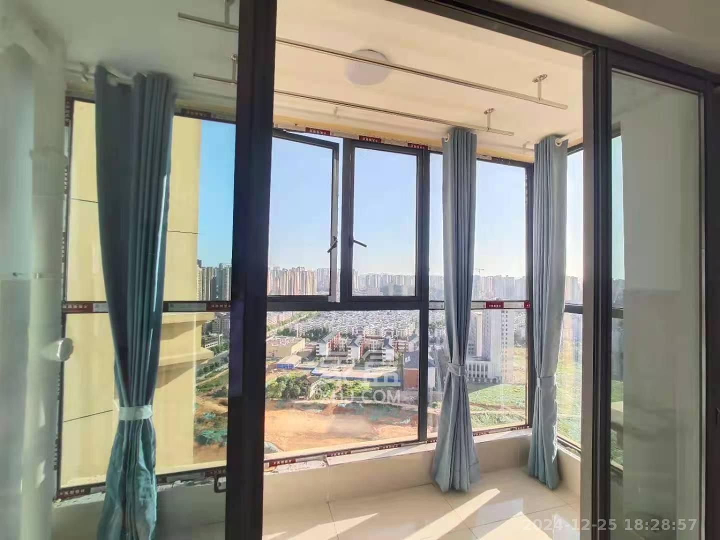 振业城三期  3室2厅2卫   2800.00元/月室内图