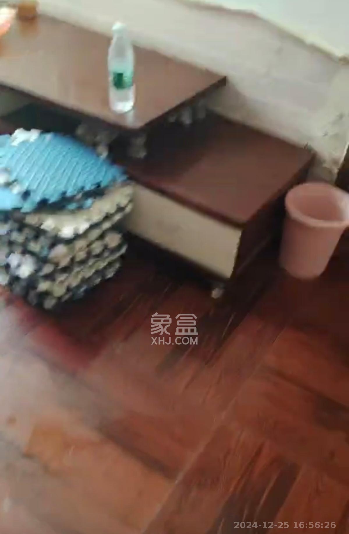 府后路小区 2室2厅1卫 1500.0元/月 府后路小区 2室2厅1卫 1500.0元/月室内图