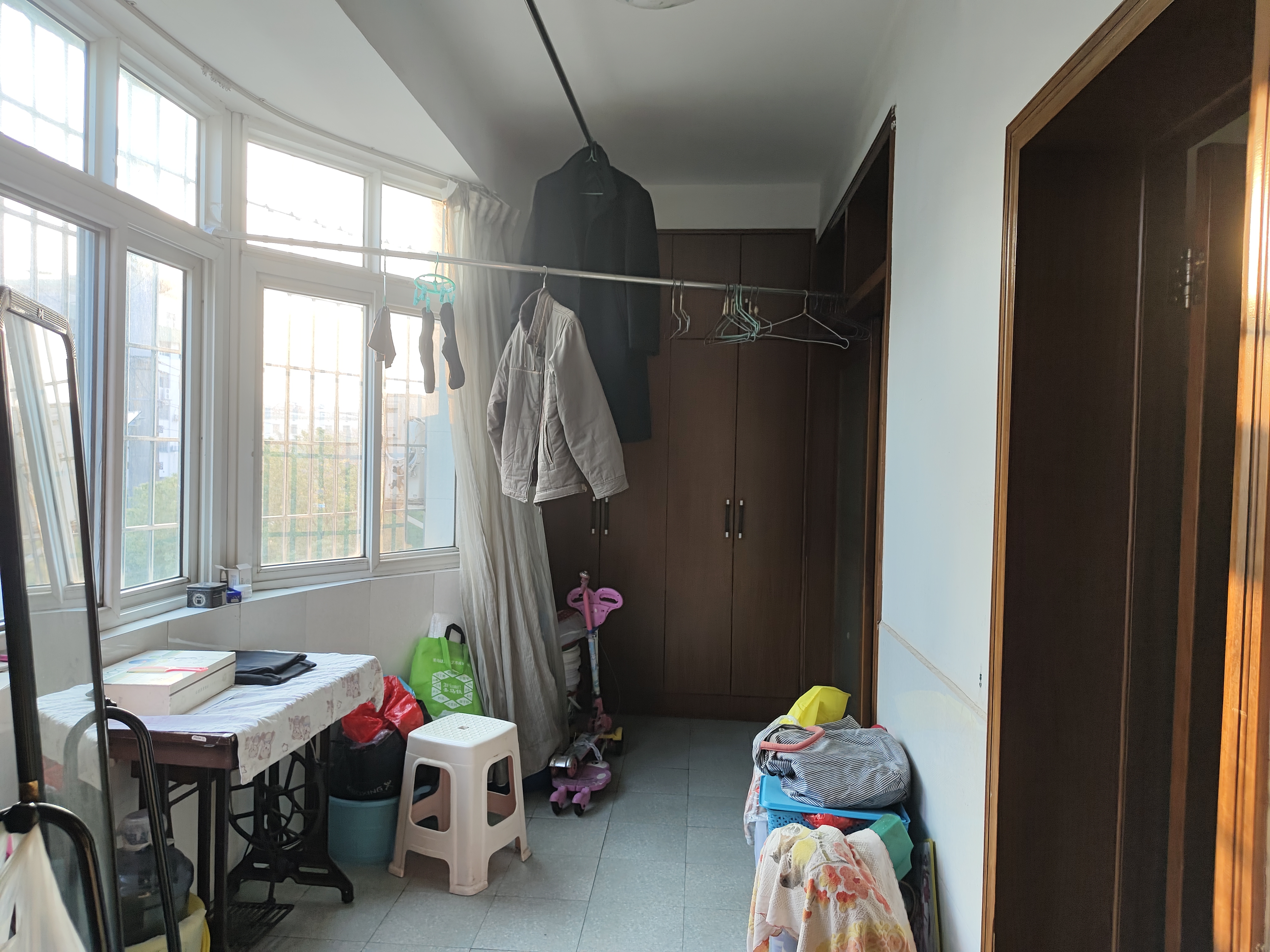 湘中园 3室2厅2卫 60.8万 湘中园 3室2厅2卫 60.8万客厅