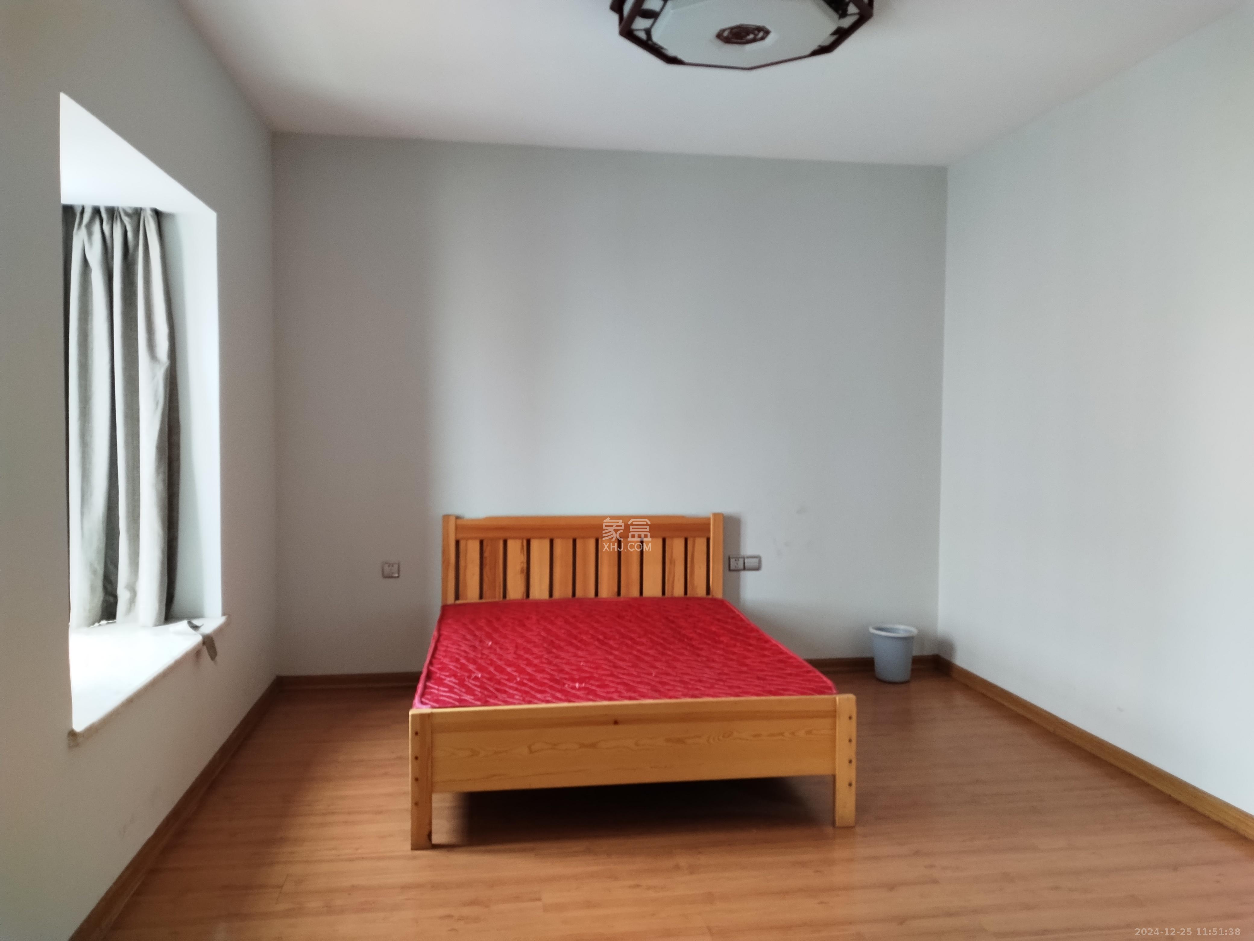 桐荫里社区 3室2厅2卫 5200.0元/月 桐荫里社区 3室2厅2卫 5200.0元/月室内图