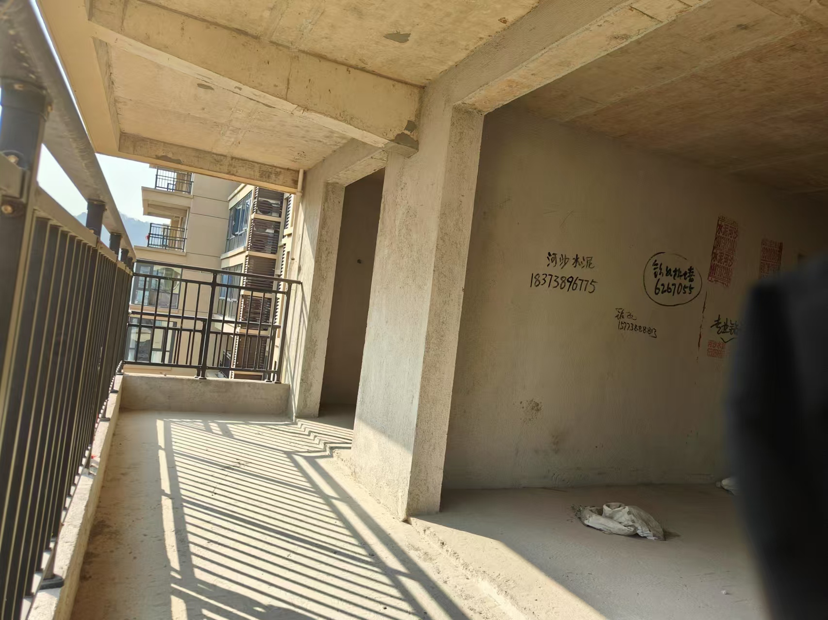 徐福桃花源 3室2厅2卫 68.0万 徐福桃花源 3室2厅2卫 68.0万客厅