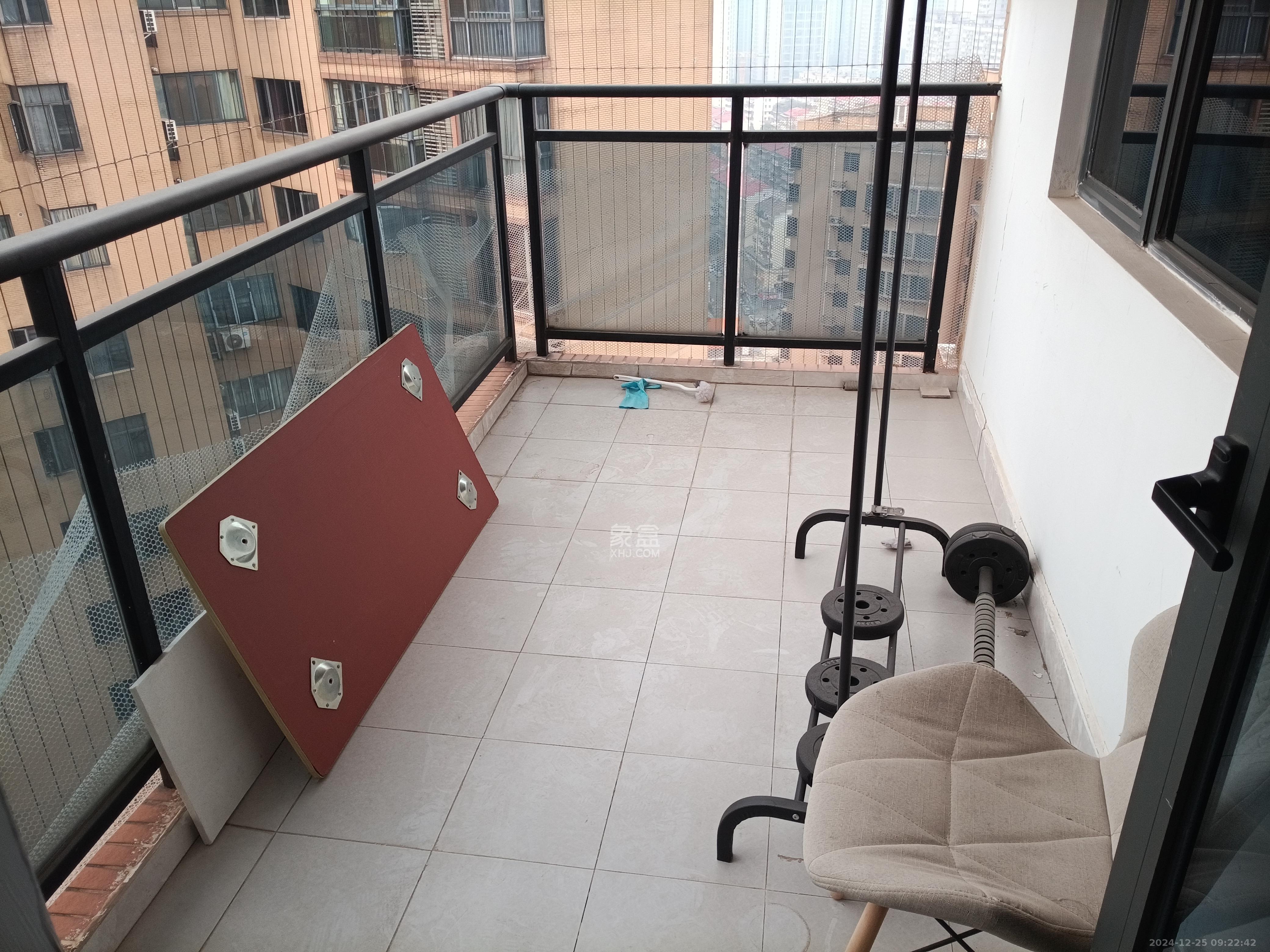 兴威帕克水岸 3室2厅2卫 2500.0元/月 兴威帕克水岸 3室2厅2卫 2500.0元/月室内图