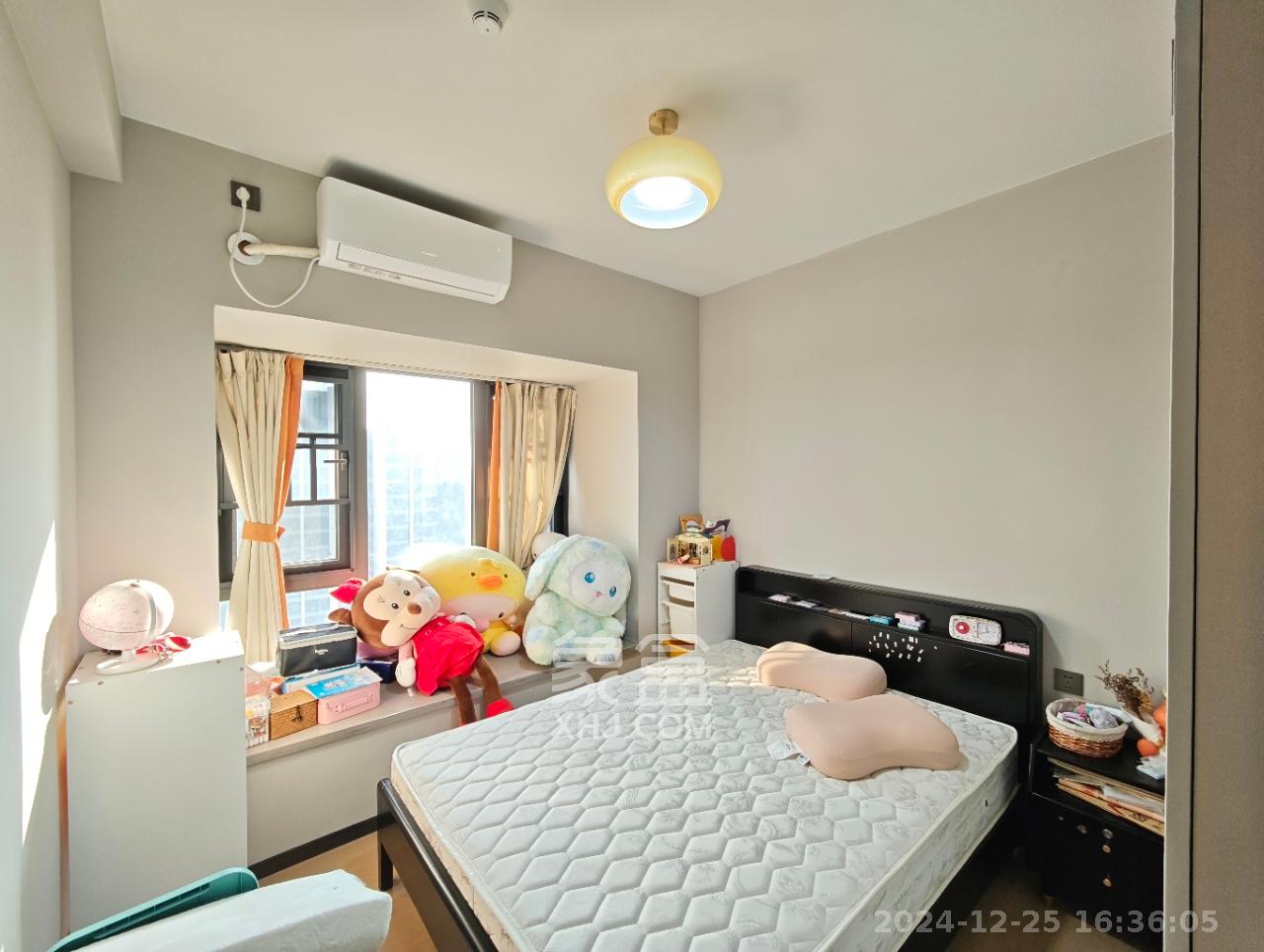 时代梅溪领峰  3室2厅2卫   3800.00元/月室内图