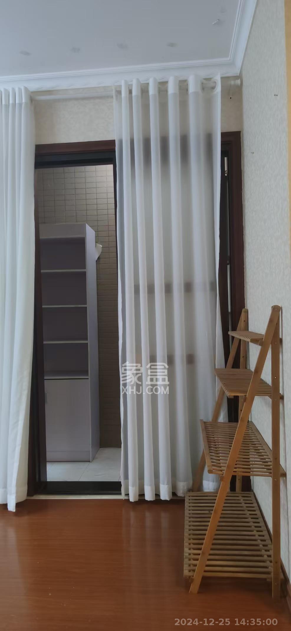 万博汇  2室2厅1卫   2700.00元/月室内图