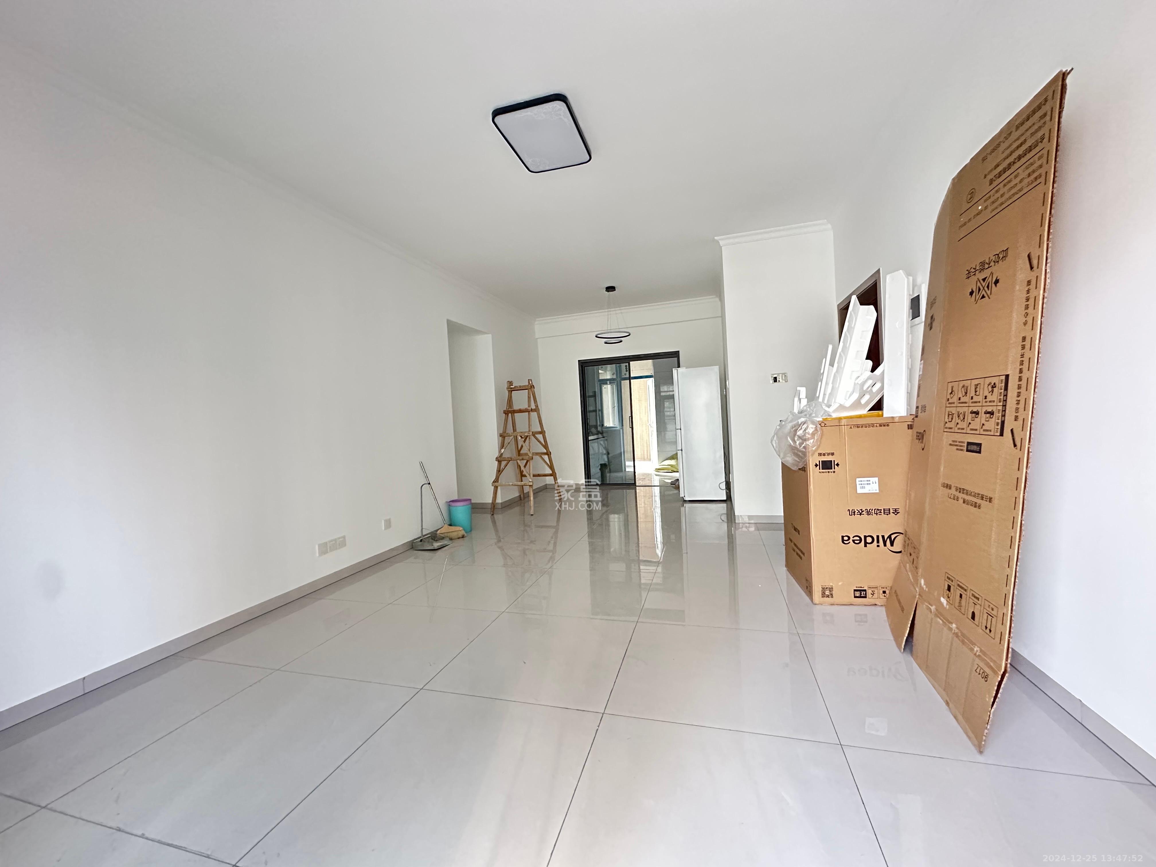 辉煌国际城二期 4室2厅2卫 2800.0元/月 辉煌国际城二期 4室2厅2卫 2800.0元/月室内图