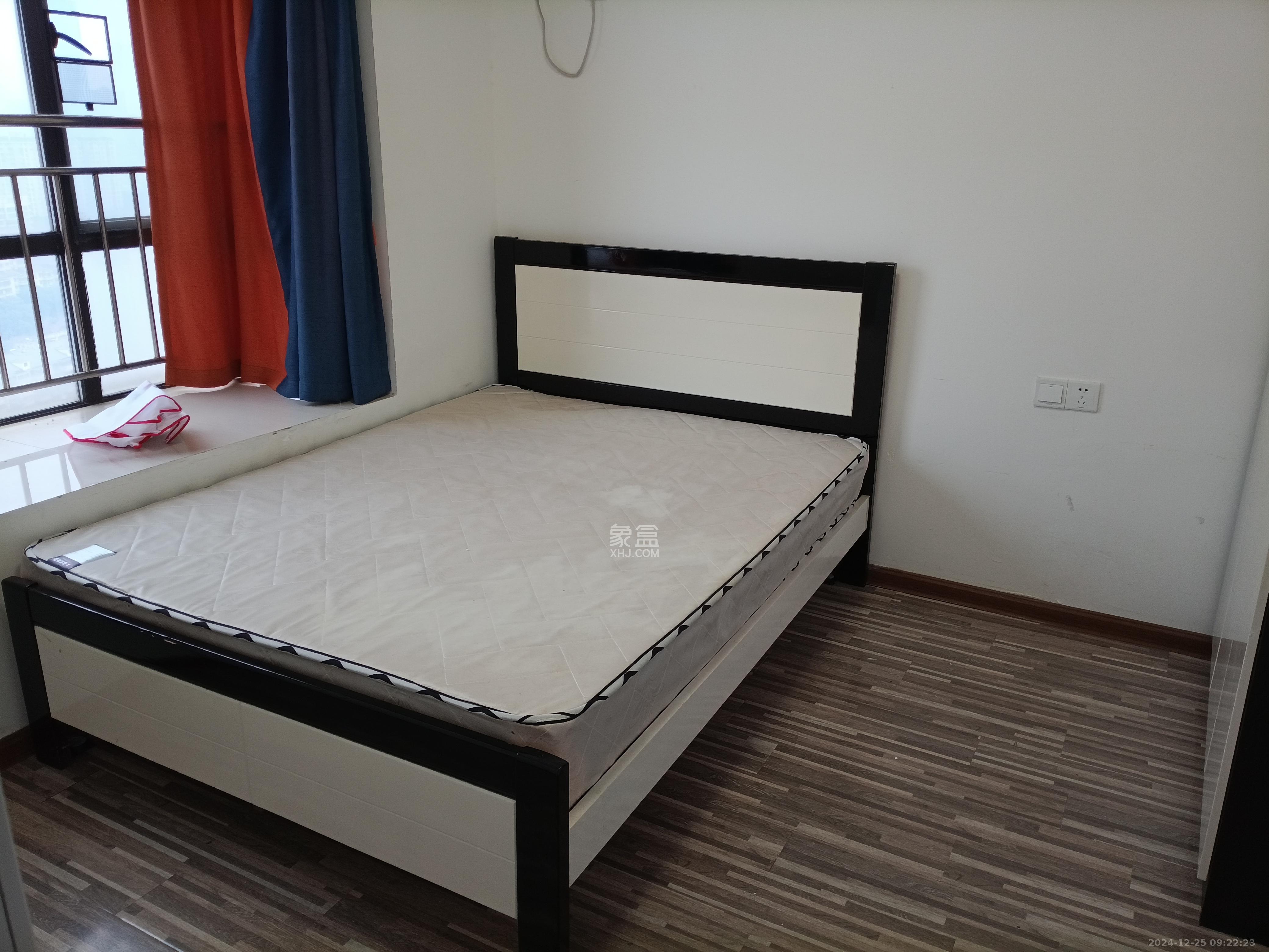 兴威帕克水岸  3室2厅2卫    2500.0元/月室内图