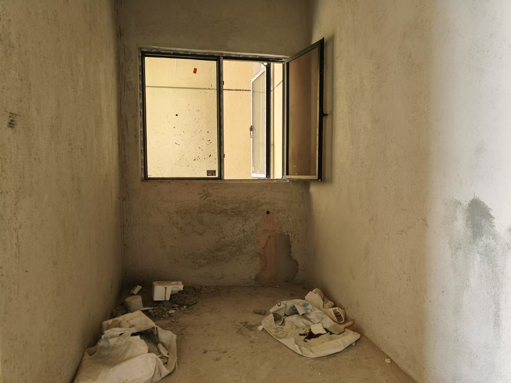 徐福桃花源 3室2厅2卫 68.0万 徐福桃花源 3室2厅2卫 68.0万客厅