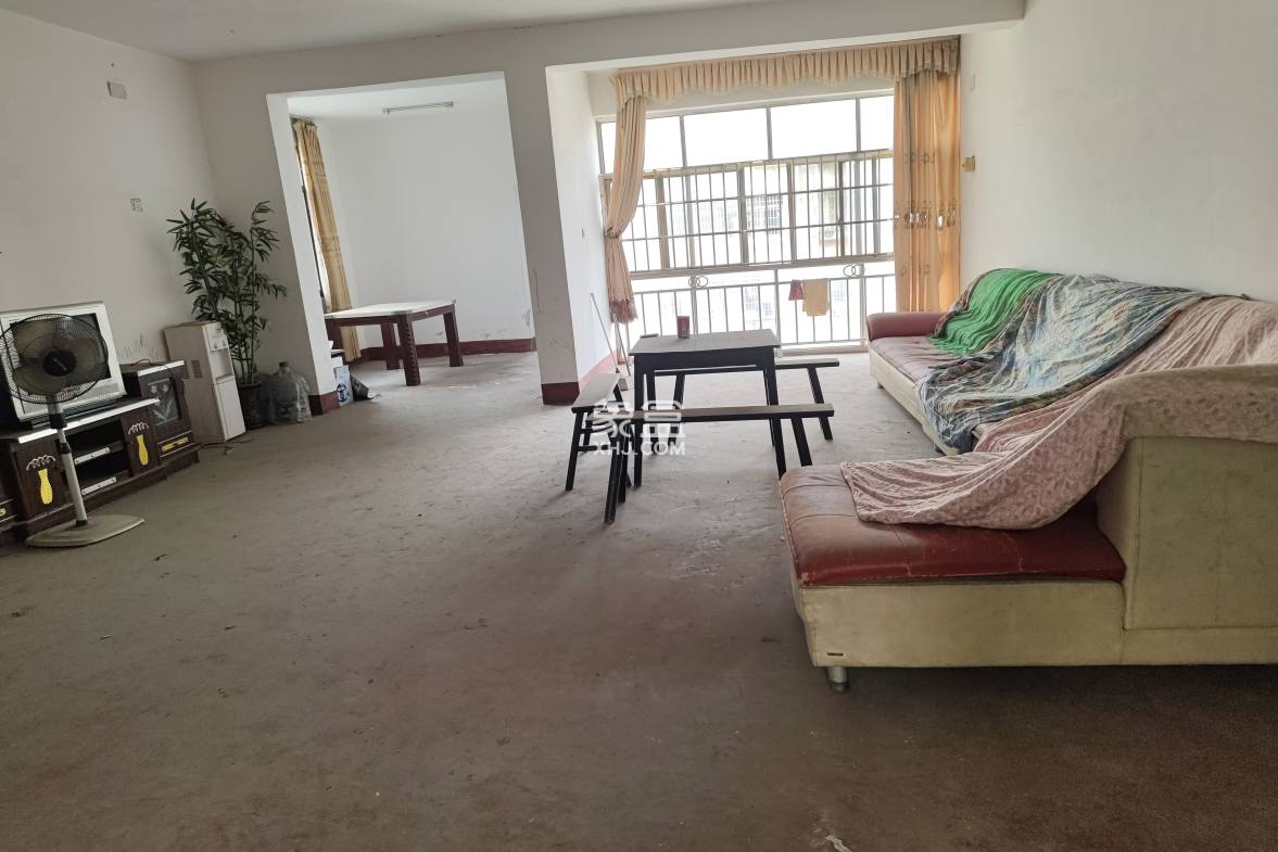 国家煤矿安全监察单位房(国家矿山安全监察) 3室2厅2卫 90.0万 国家煤矿安全监察单位房(国家矿山安全监察) 3室2厅2卫 90.0万客厅