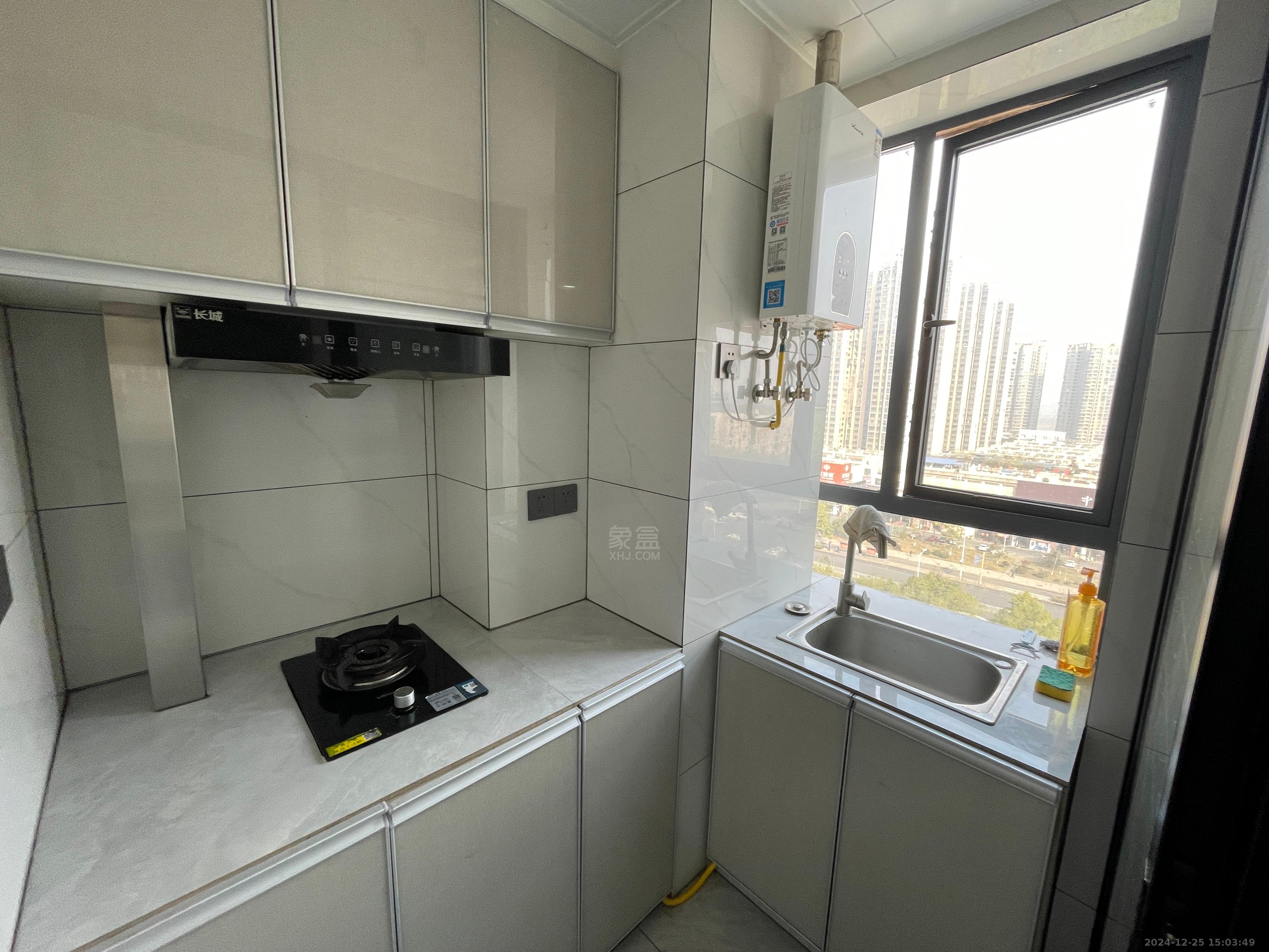 和顺天河广场(型格广场) 1室0厅0卫 1350.0元/月 和顺天河广场(型格广场) 1室0厅0卫 1350.0元/月室内图