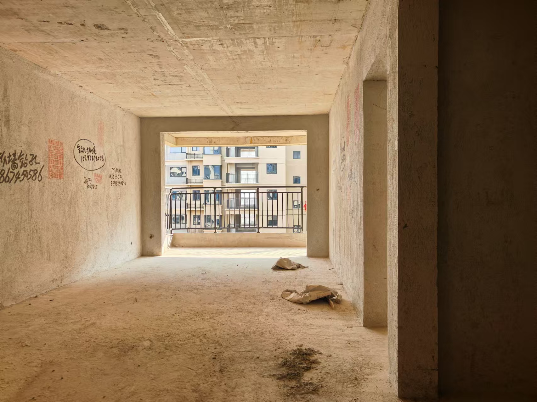 徐福桃花源 3室2厅2卫 68.0万 徐福桃花源 3室2厅2卫 68.0万客厅