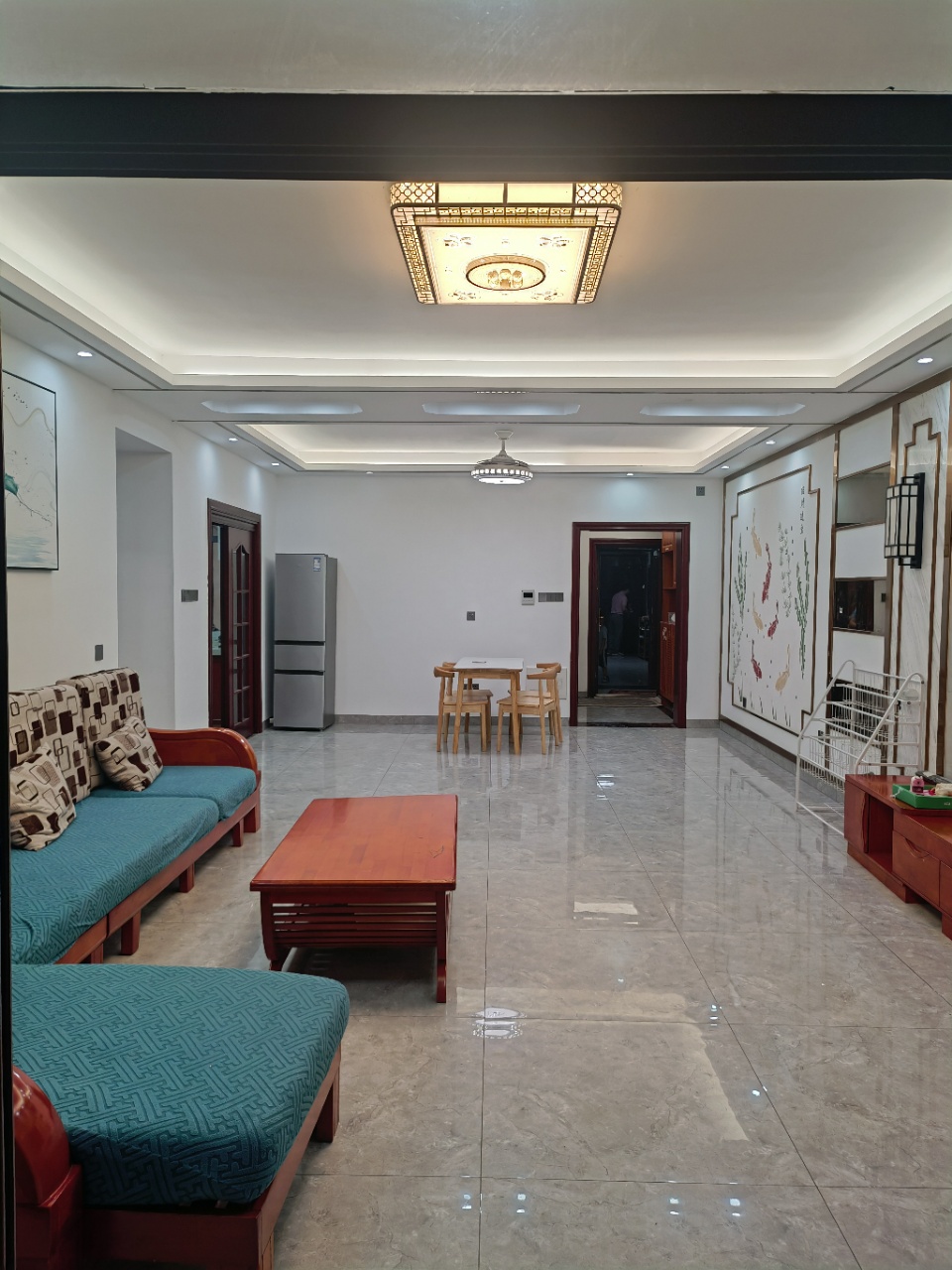 农信大院(响水湾度假公寓) 4室2厅2卫 3000.0元/月 农信大院(响水湾度假公寓) 4室2厅2卫 3000.0元/月室内图