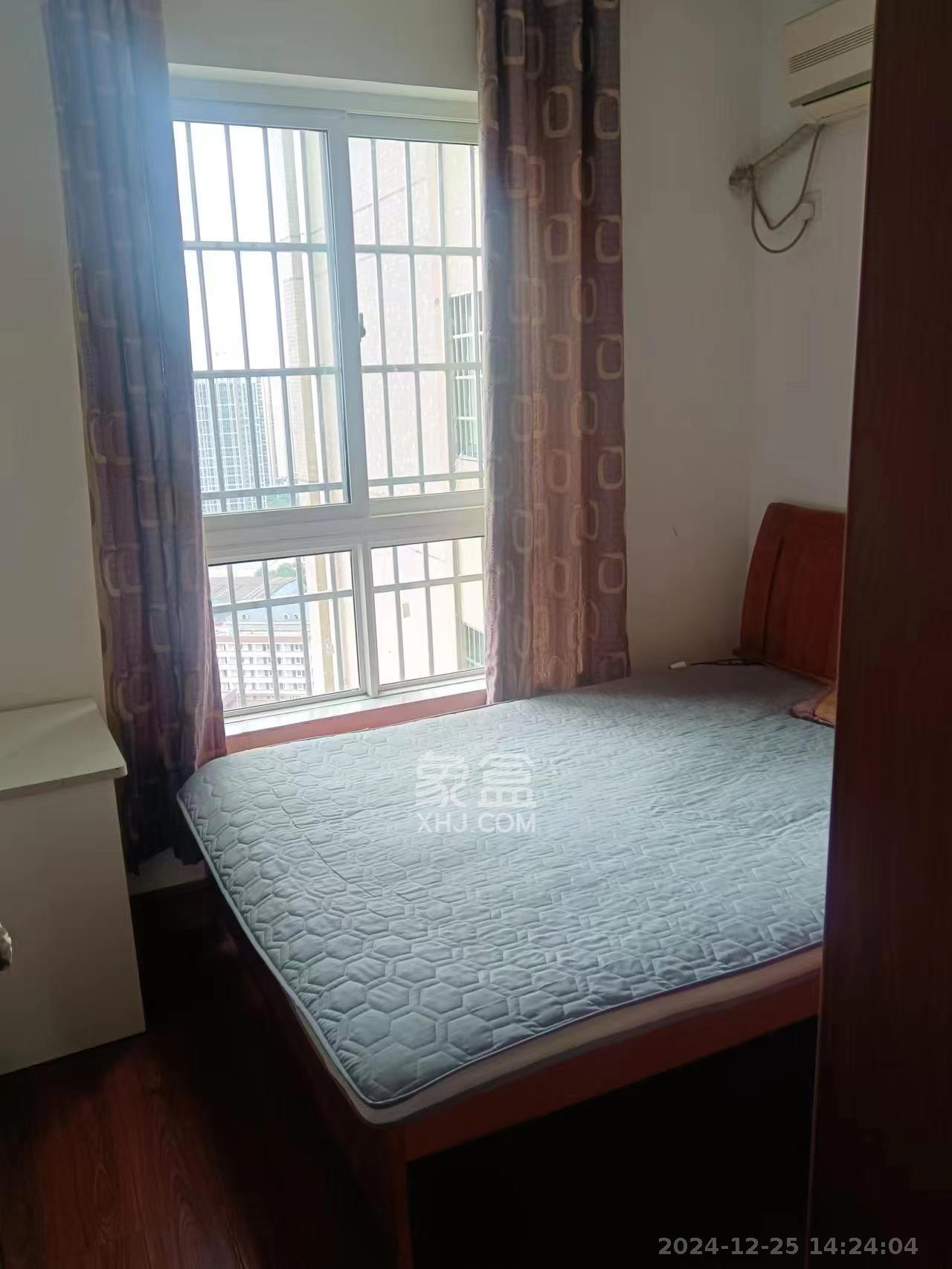 光明城市(星辰青年城) 4室2厅1卫 2100.0元/月 光明城市(星辰青年城) 4室2厅1卫 2100.0元/月室内图