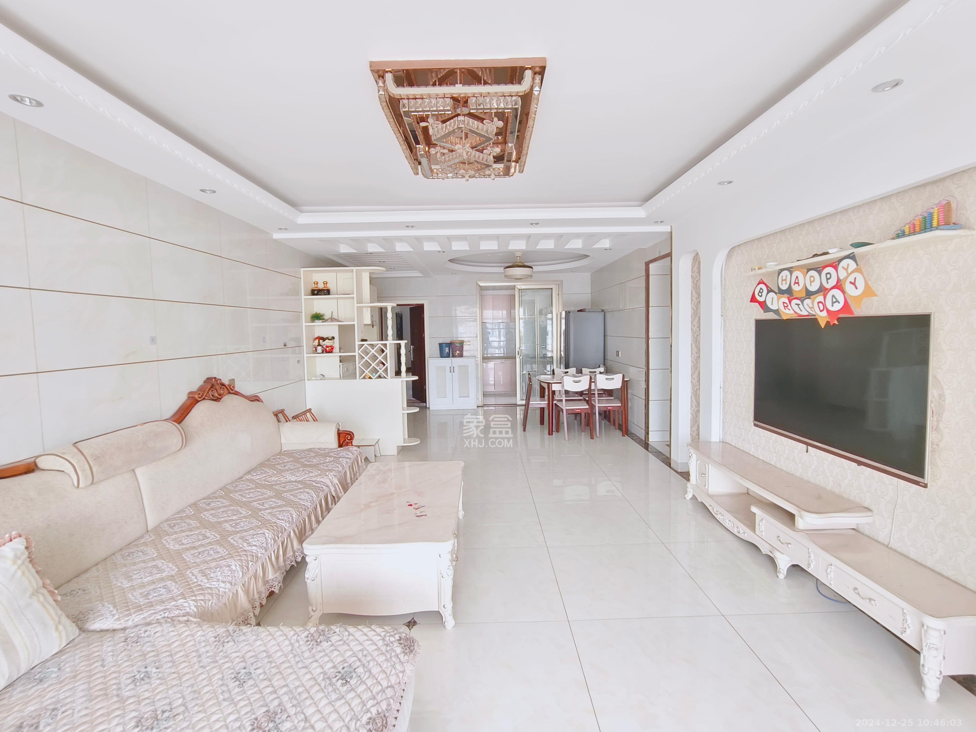 和润园一、二期  3室2厅2卫    2300.0元/月 和润园一、二期  3室2厅2卫    2300.0元/月室内图