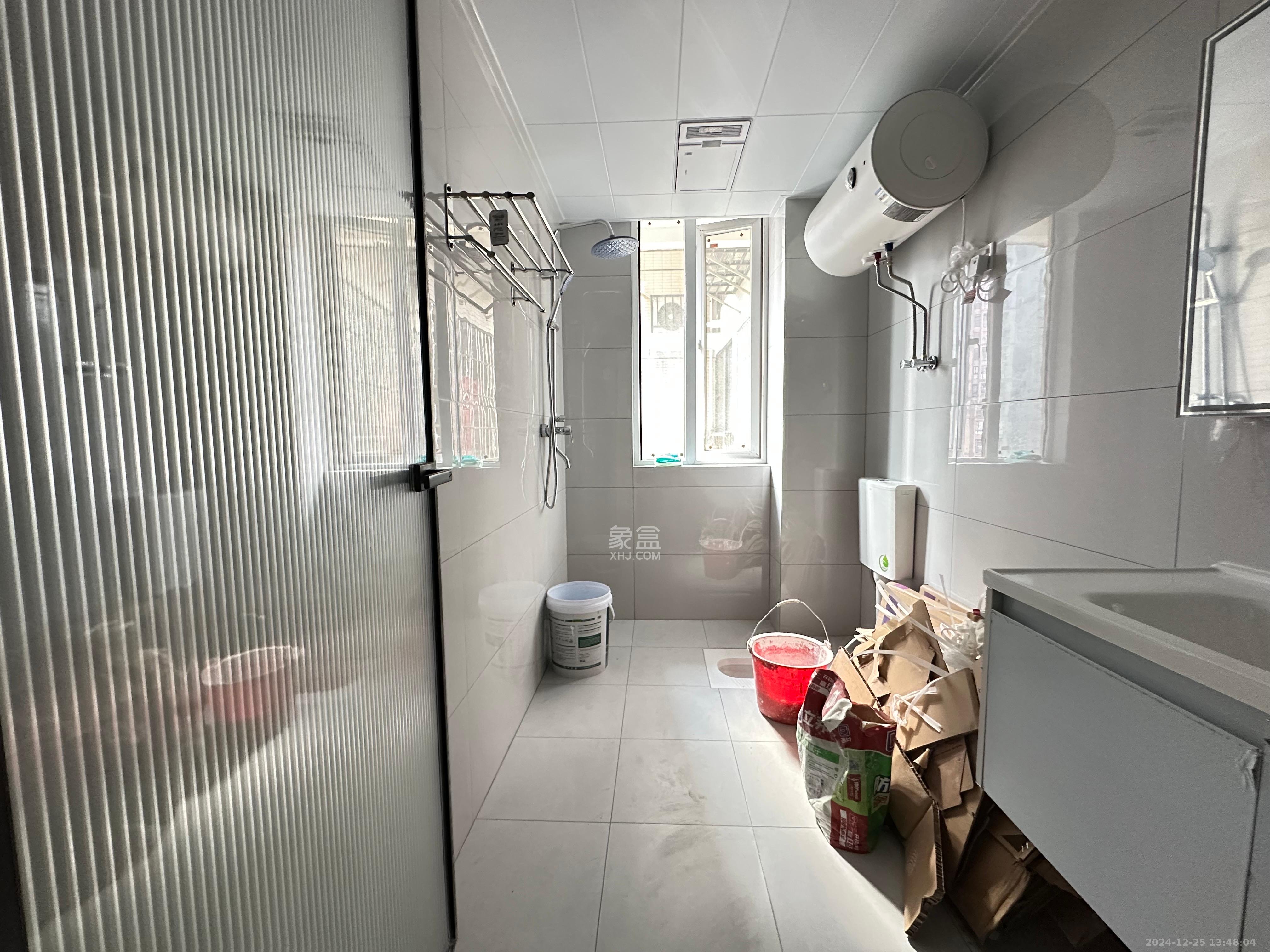 辉煌国际城二期 4室2厅2卫 2800.0元/月 辉煌国际城二期 4室2厅2卫 2800.0元/月室内图