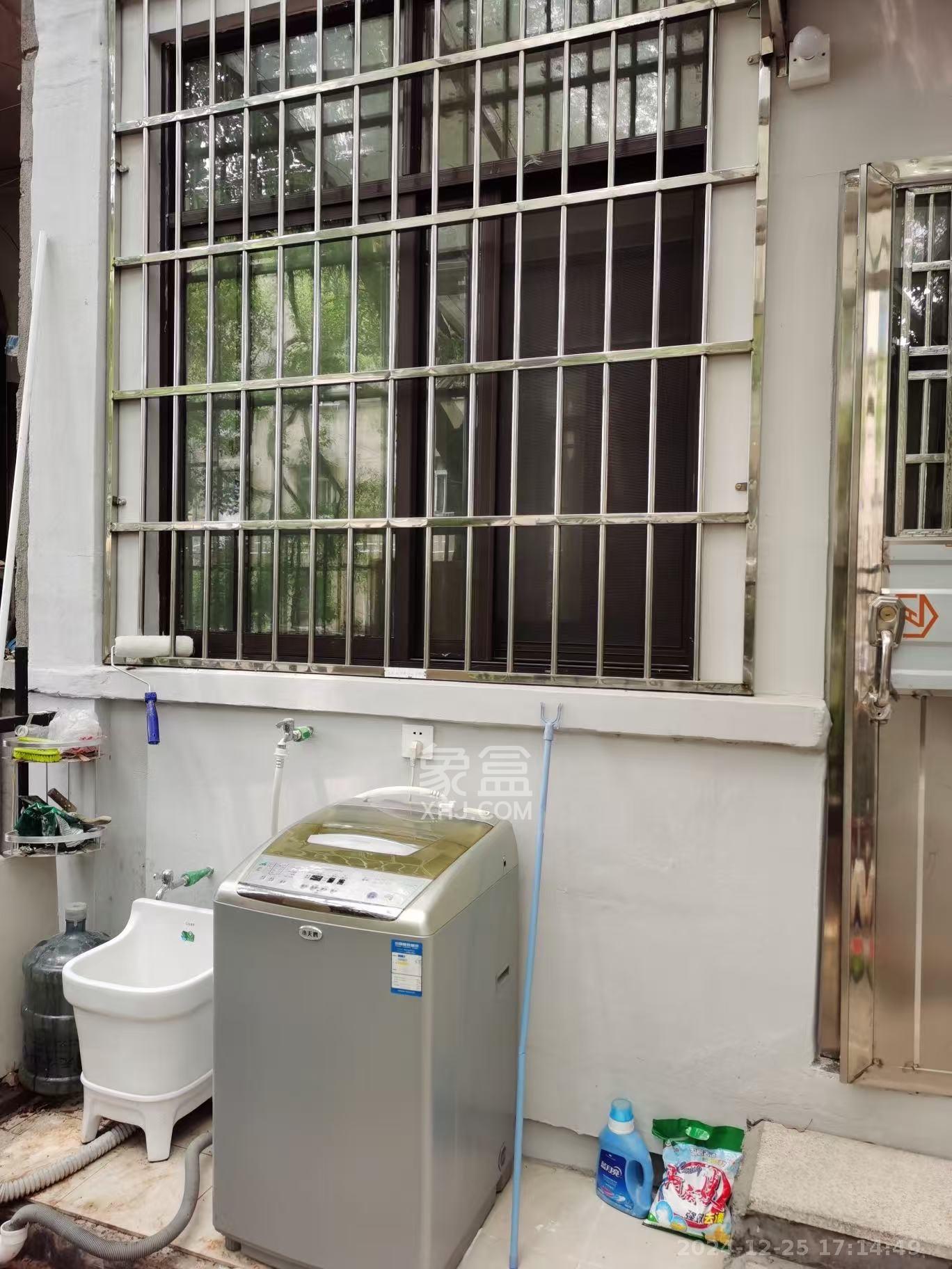 矿山研究院 1室1厅1卫 2000.0元/月 矿山研究院 1室1厅1卫 2000.0元/月室内图