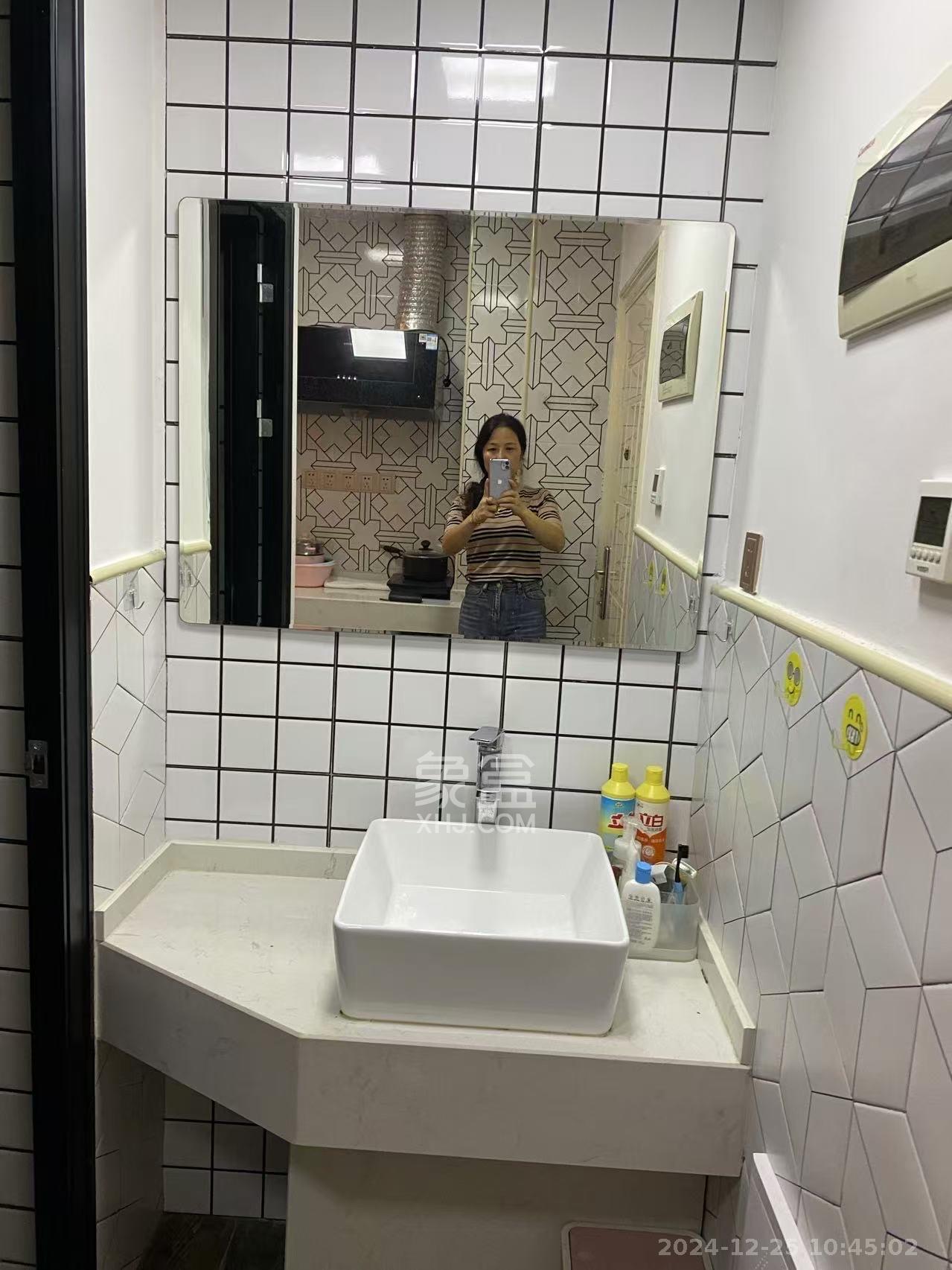 御溪国际 1室1厅1卫 1650.0元/月 御溪国际 1室1厅1卫 1650.0元/月室内图