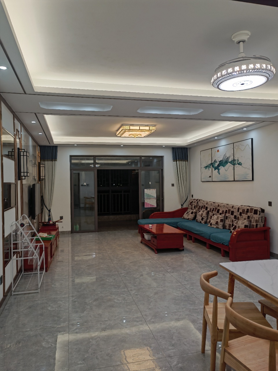 农信大院(响水湾度假公寓) 4室2厅2卫 3000.0元/月 农信大院(响水湾度假公寓) 4室2厅2卫 3000.0元/月室内图