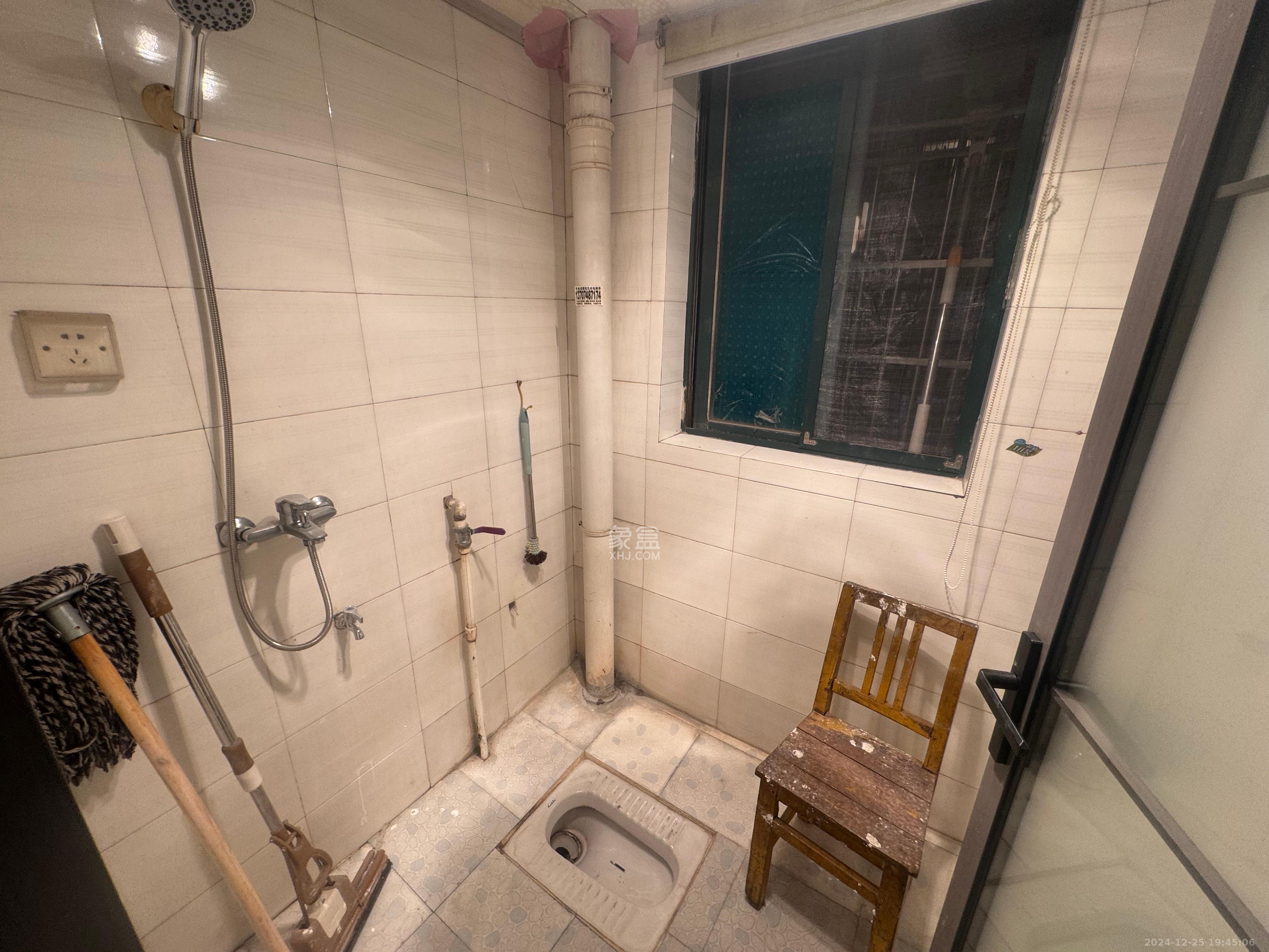 东屯安置小区 2室1厅1卫 1500.0元/月 东屯安置小区 2室1厅1卫 1500.0元/月室内图