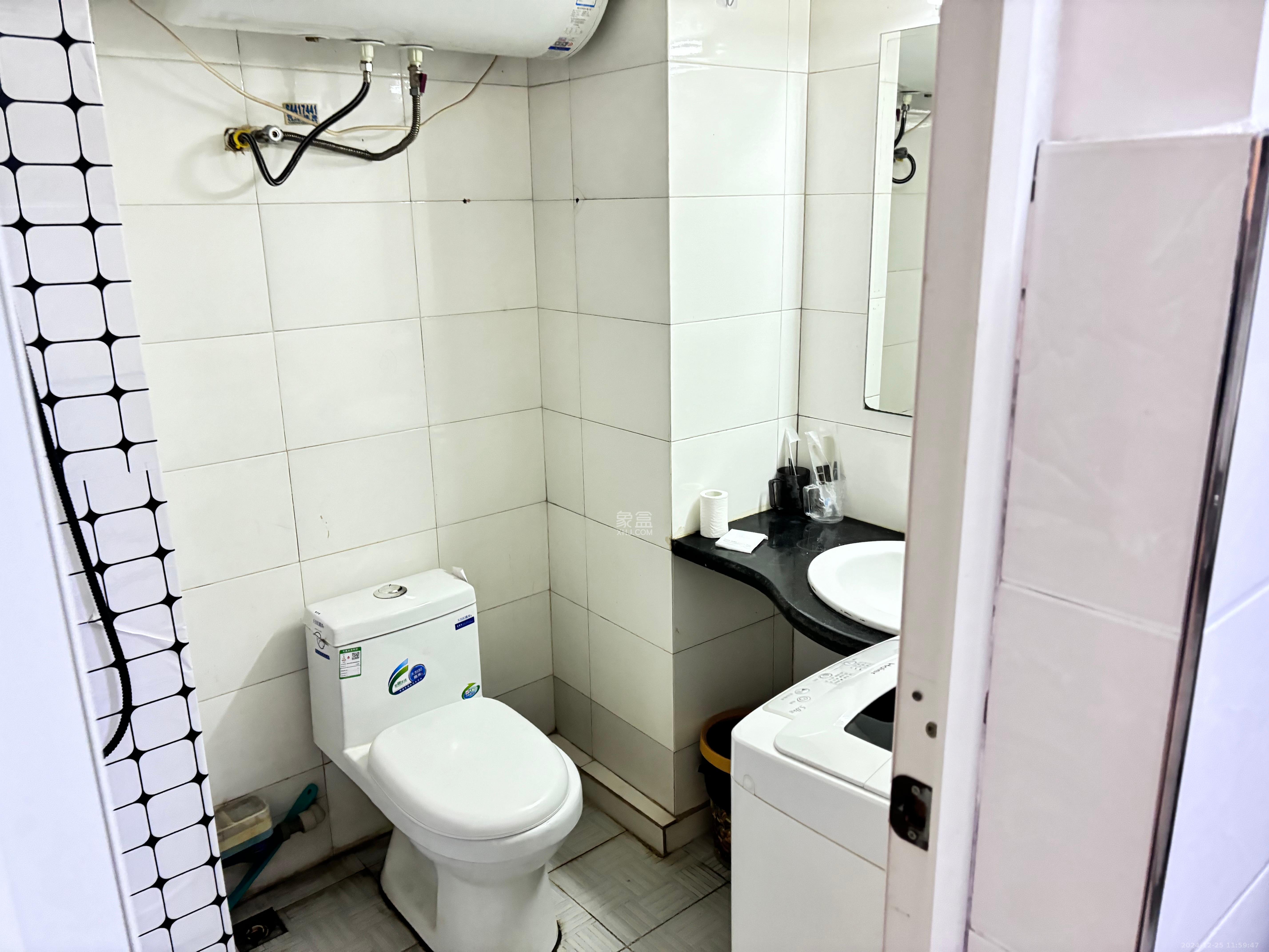 七彩丽都 1室1厅1卫 2000.0元/月 七彩丽都 1室1厅1卫 2000.0元/月室内图