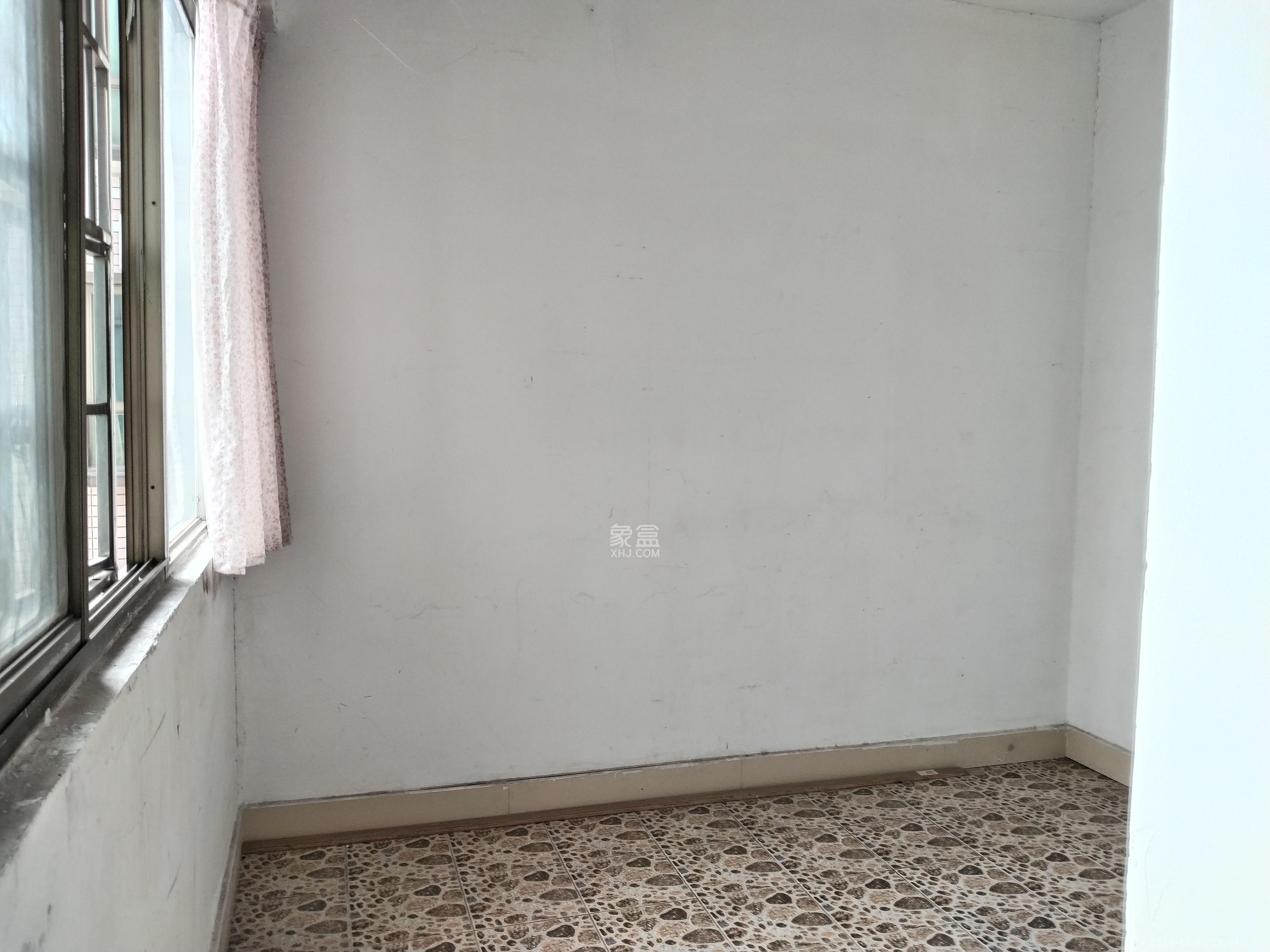 桐荫里社区 3室2厅2卫 5200.0元/月 桐荫里社区 3室2厅2卫 5200.0元/月室内图