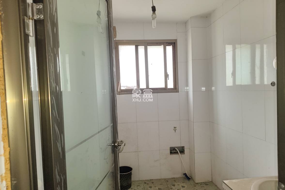 国家煤矿安全监察单位房(国家矿山安全监察) 3室2厅2卫 90.0万 国家煤矿安全监察单位房(国家矿山安全监察) 3室2厅2卫 90.0万客厅