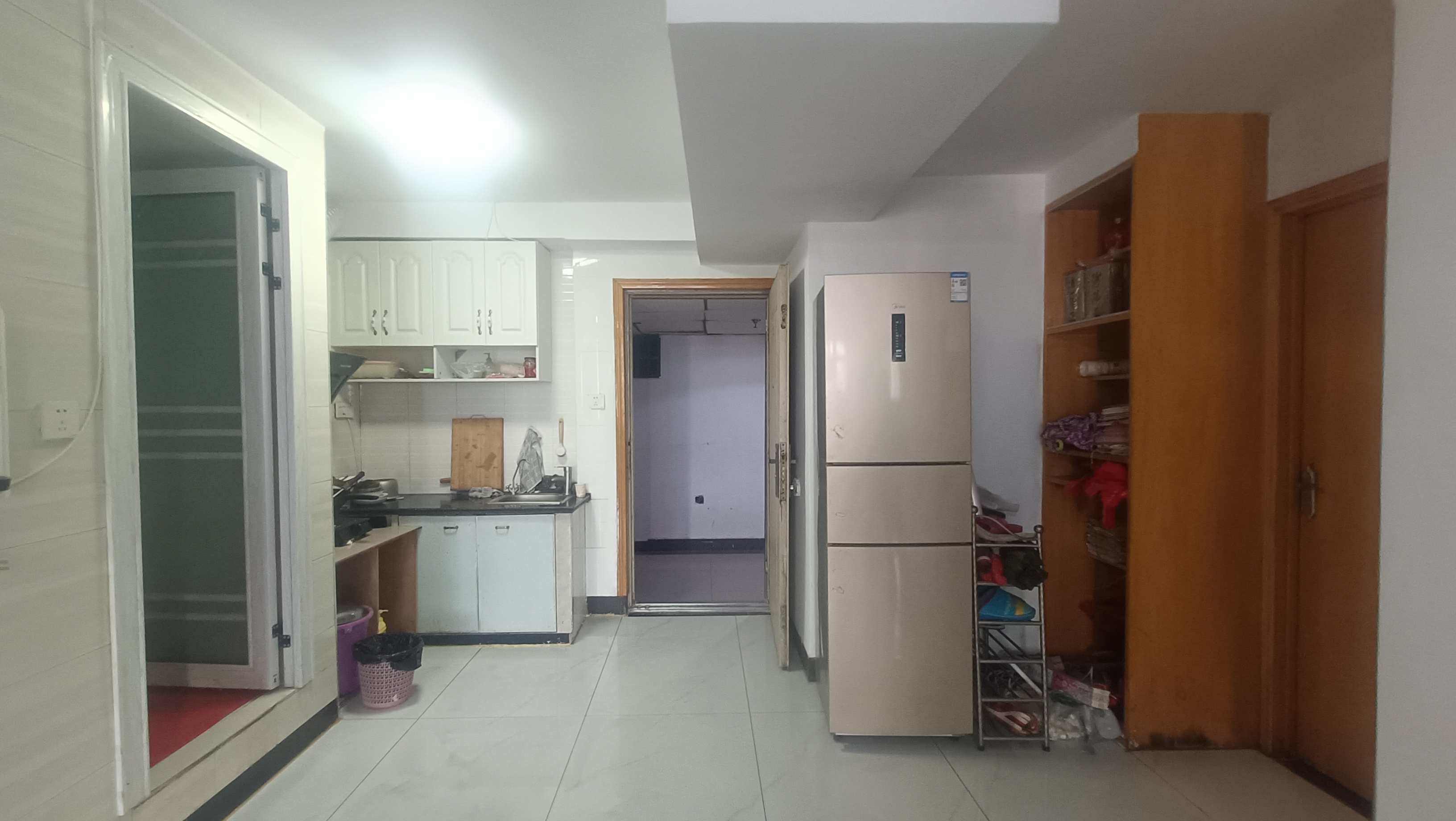 天成银座  3室2厅2卫    48.8万 天成银座  3室2厅2卫    48.8万客厅