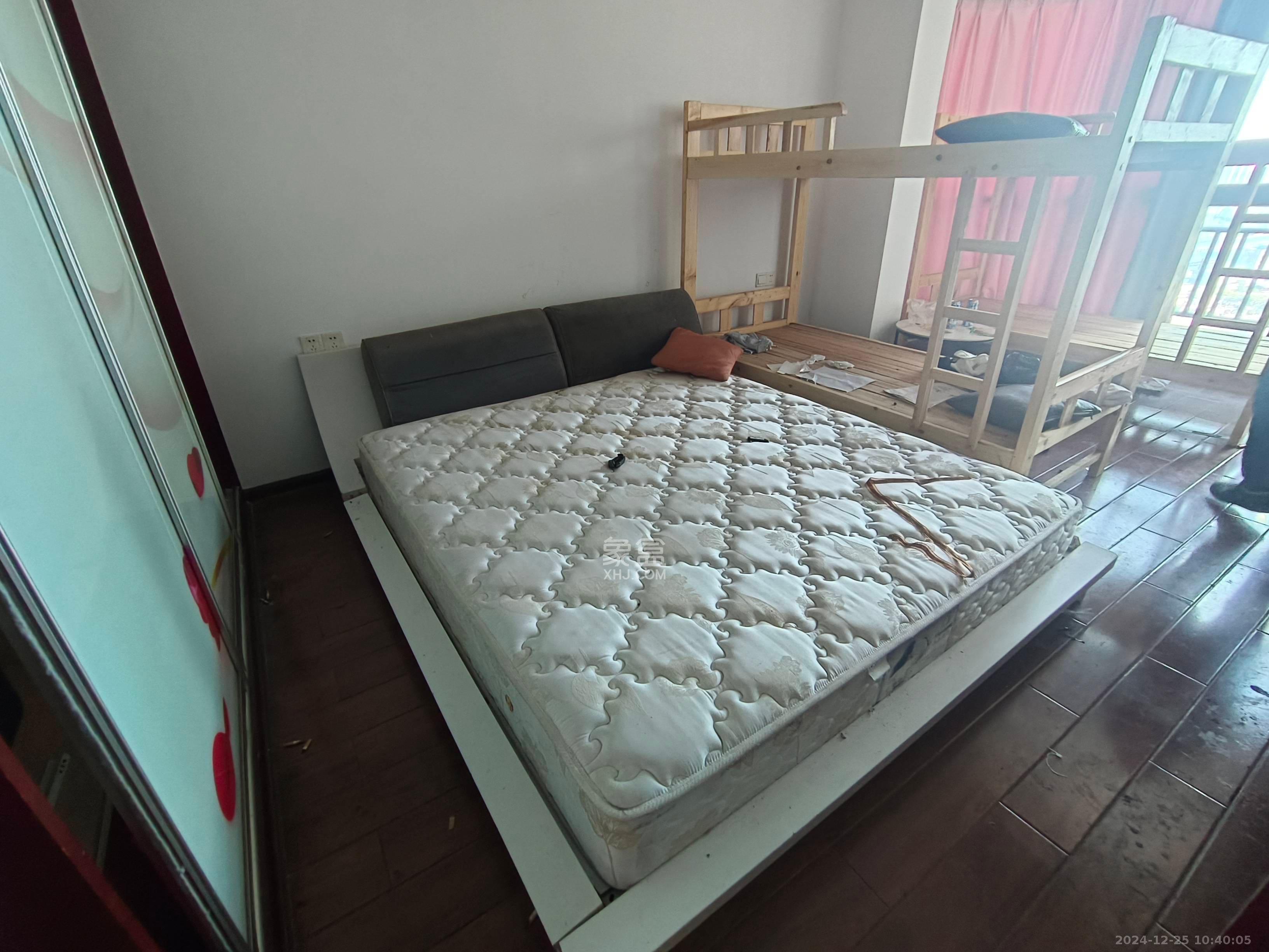 融圣国际  3室1厅2卫   3800.00元/月室内图
