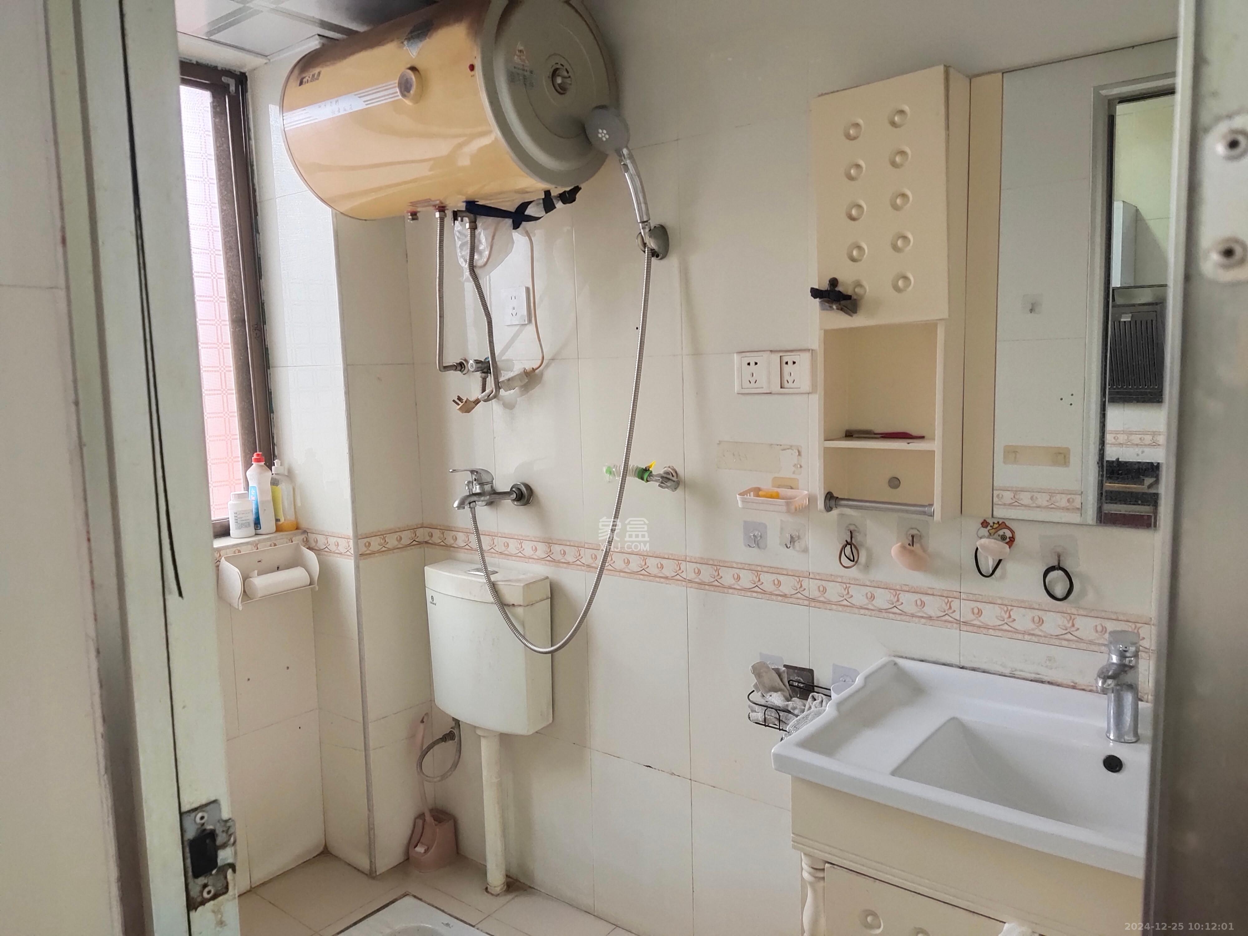 月湖安置小区(马栏山小区) 3室2厅1卫 1800.0元/月 月湖安置小区(马栏山小区) 3室2厅1卫 1800.0元/月室内图