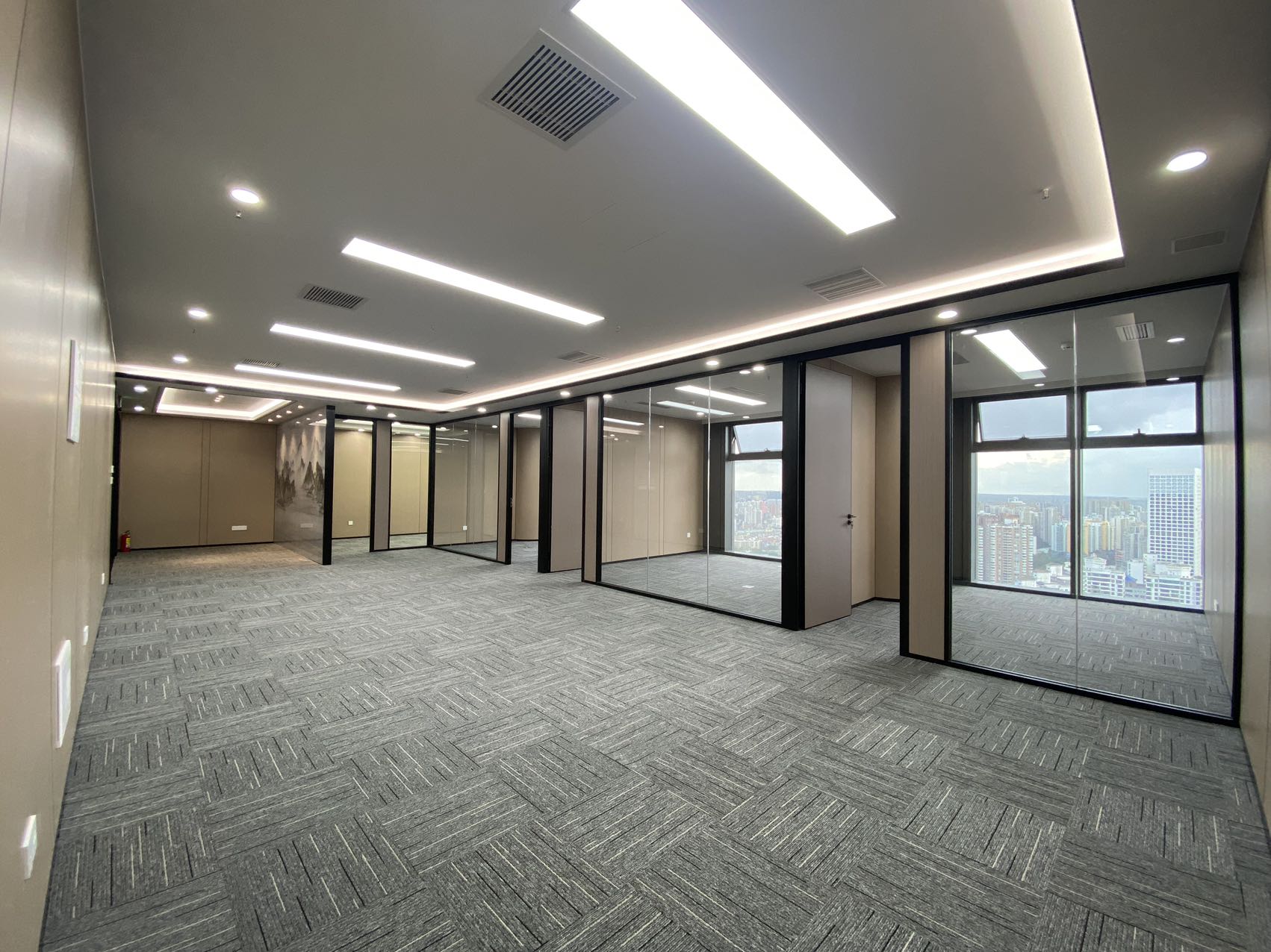 华润大厦   189.66㎡     21800.00元/月室内图