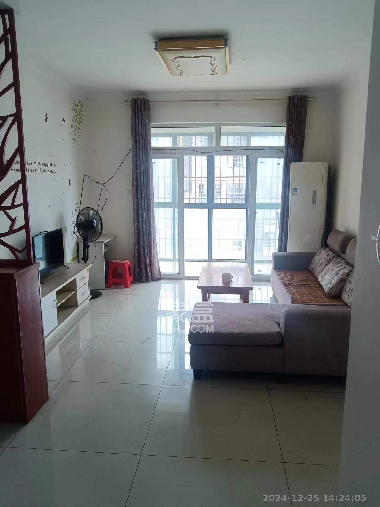 光明城市(星辰青年城) 4室2厅1卫 2100.0元/月 光明城市(星辰青年城) 4室2厅1卫 2100.0元/月室内图