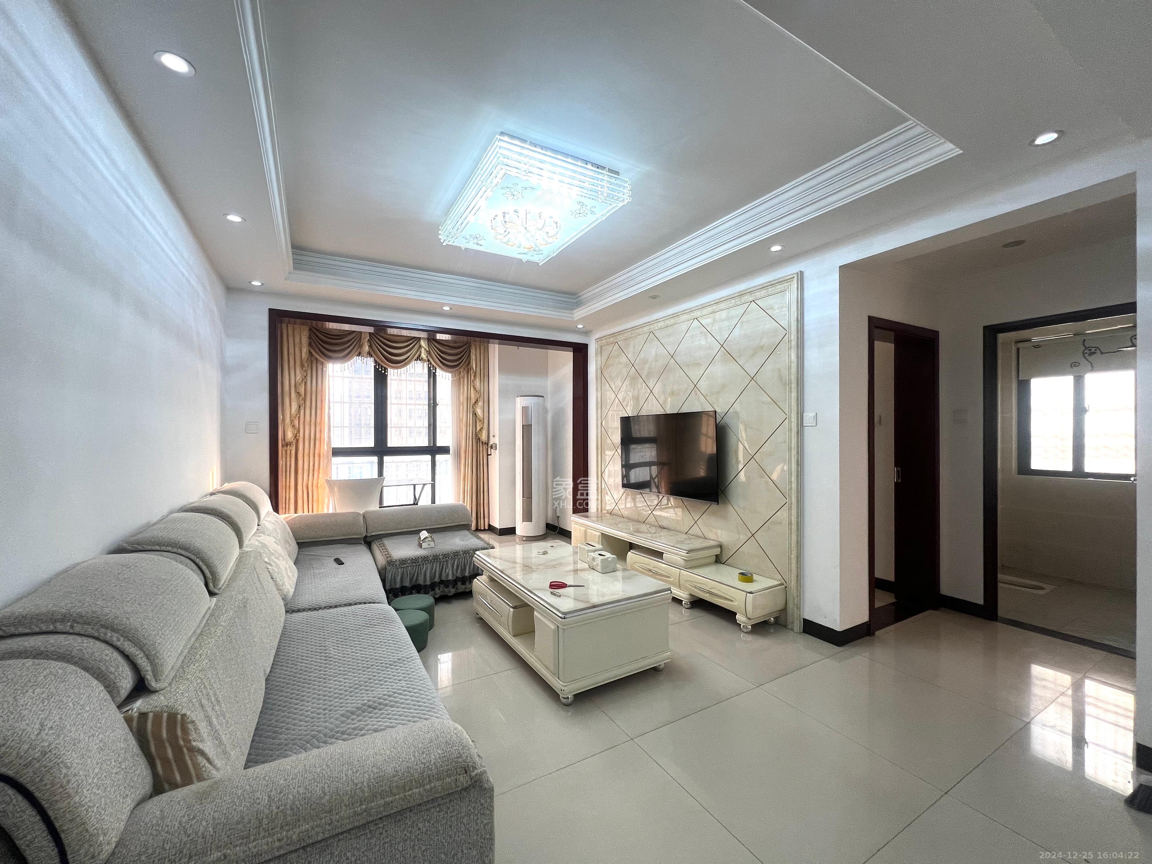 海林馨香雅苑  2室2厅1卫    2500.0元/月 海林馨香雅苑  2室2厅1卫    2500.0元/月室内图1