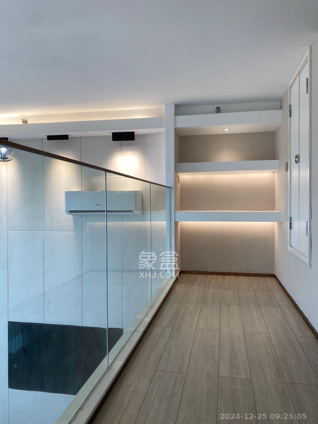 华远华时代  4室2厅2卫   8500.00元/月室内图
