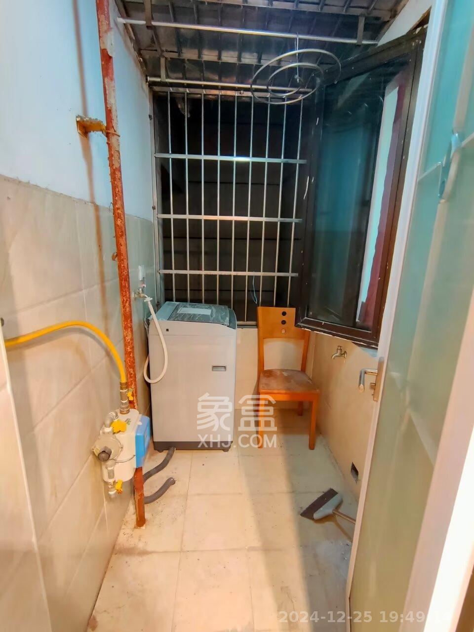 铂宫  2室1厅1卫    2200.0元/月室内图