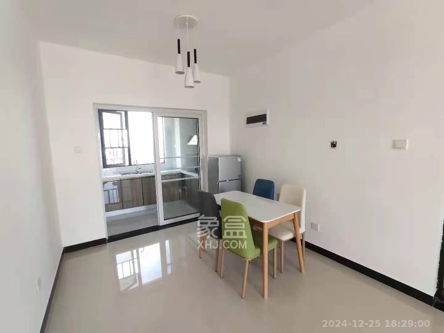 振业城三期  3室2厅2卫   2800.00元/月室内图