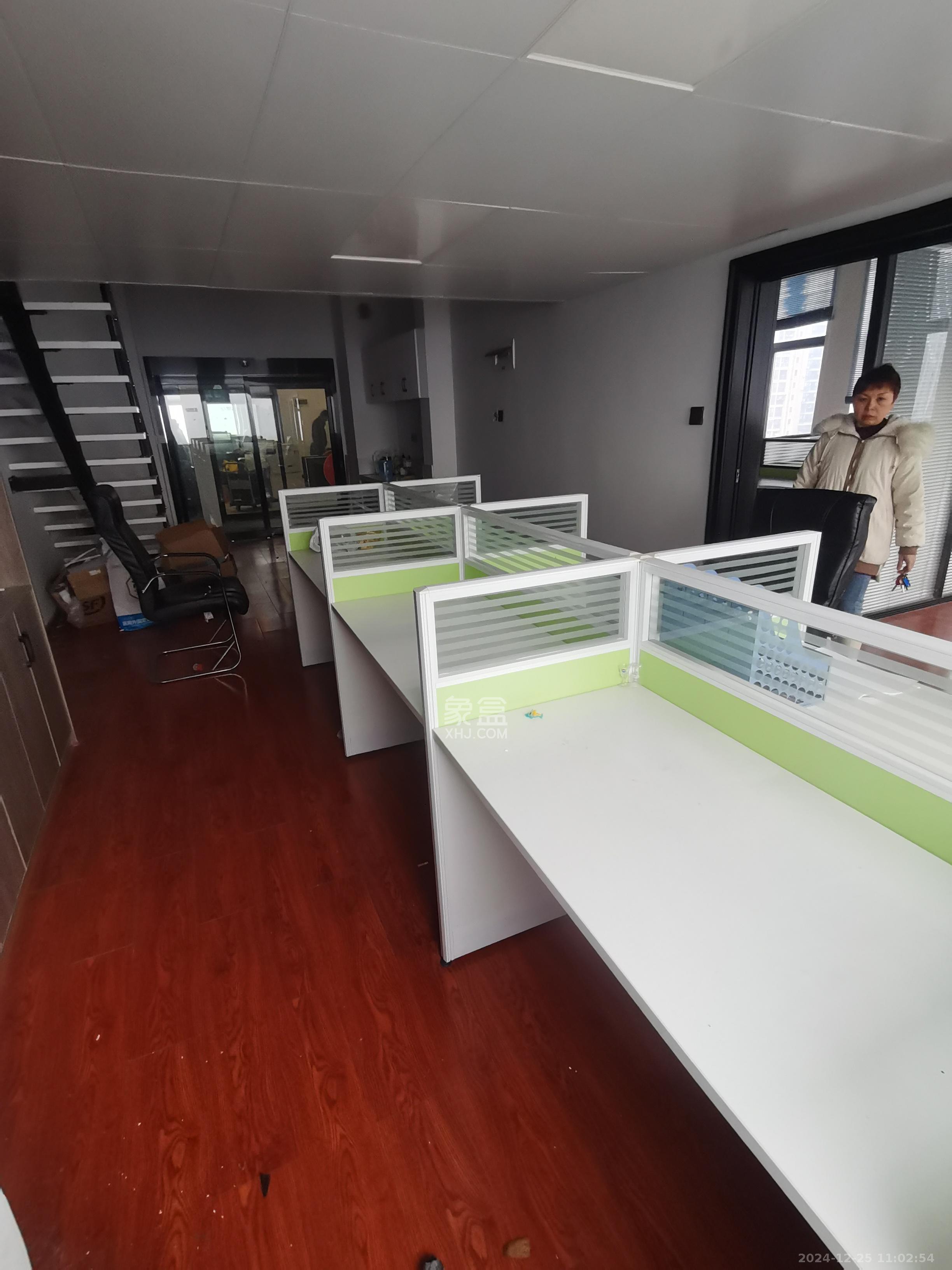 华润置地广场二期 1室0厅0卫 4600.0元/月 华润置地广场二期 1室0厅0卫 4600.0元/月室内图