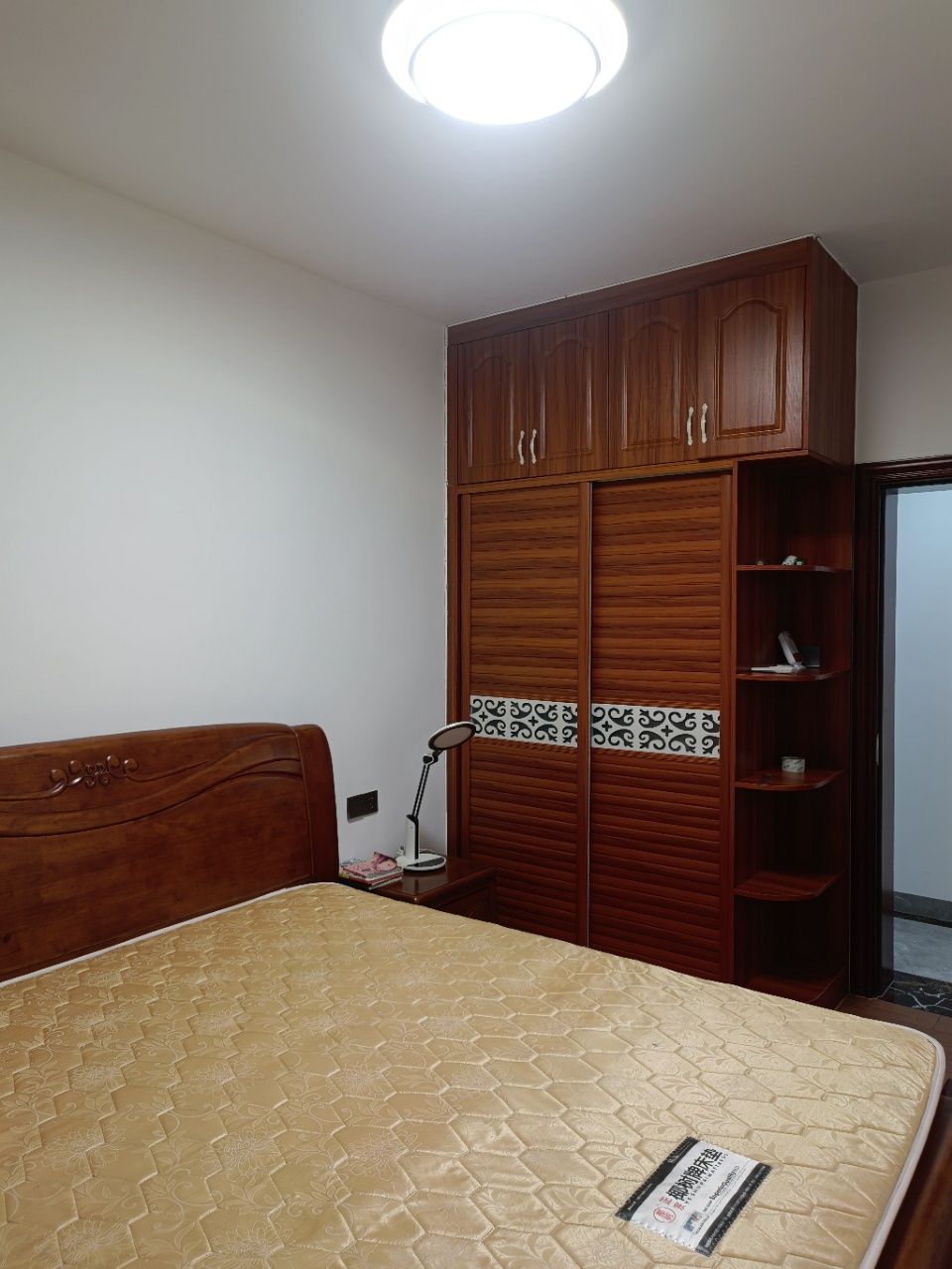 农信大院(响水湾度假公寓) 4室2厅2卫 3000.0元/月 农信大院(响水湾度假公寓) 4室2厅2卫 3000.0元/月室内图