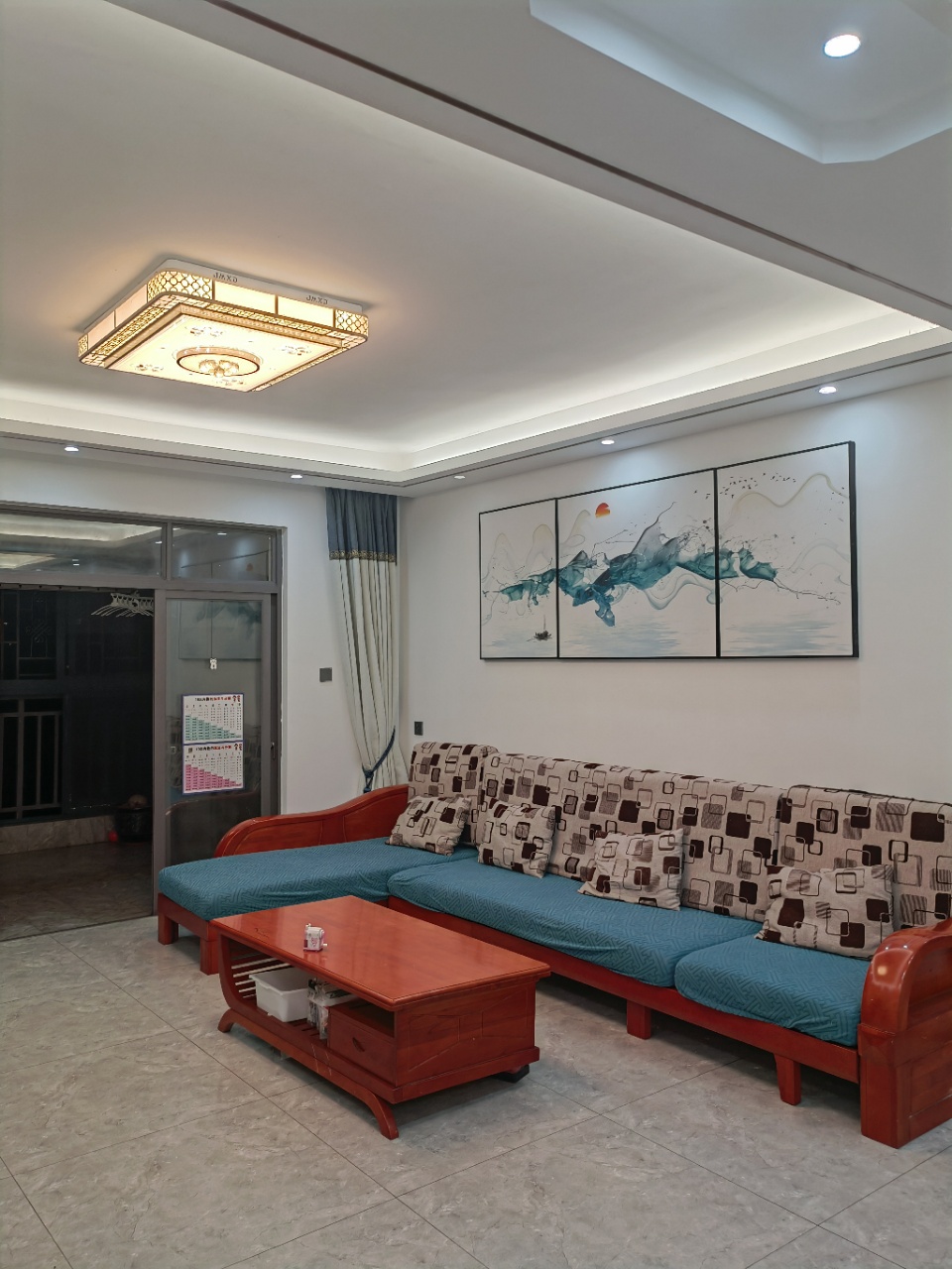 农信大院(响水湾度假公寓) 4室2厅2卫 3000.0元/月 农信大院(响水湾度假公寓) 4室2厅2卫 3000.0元/月室内图