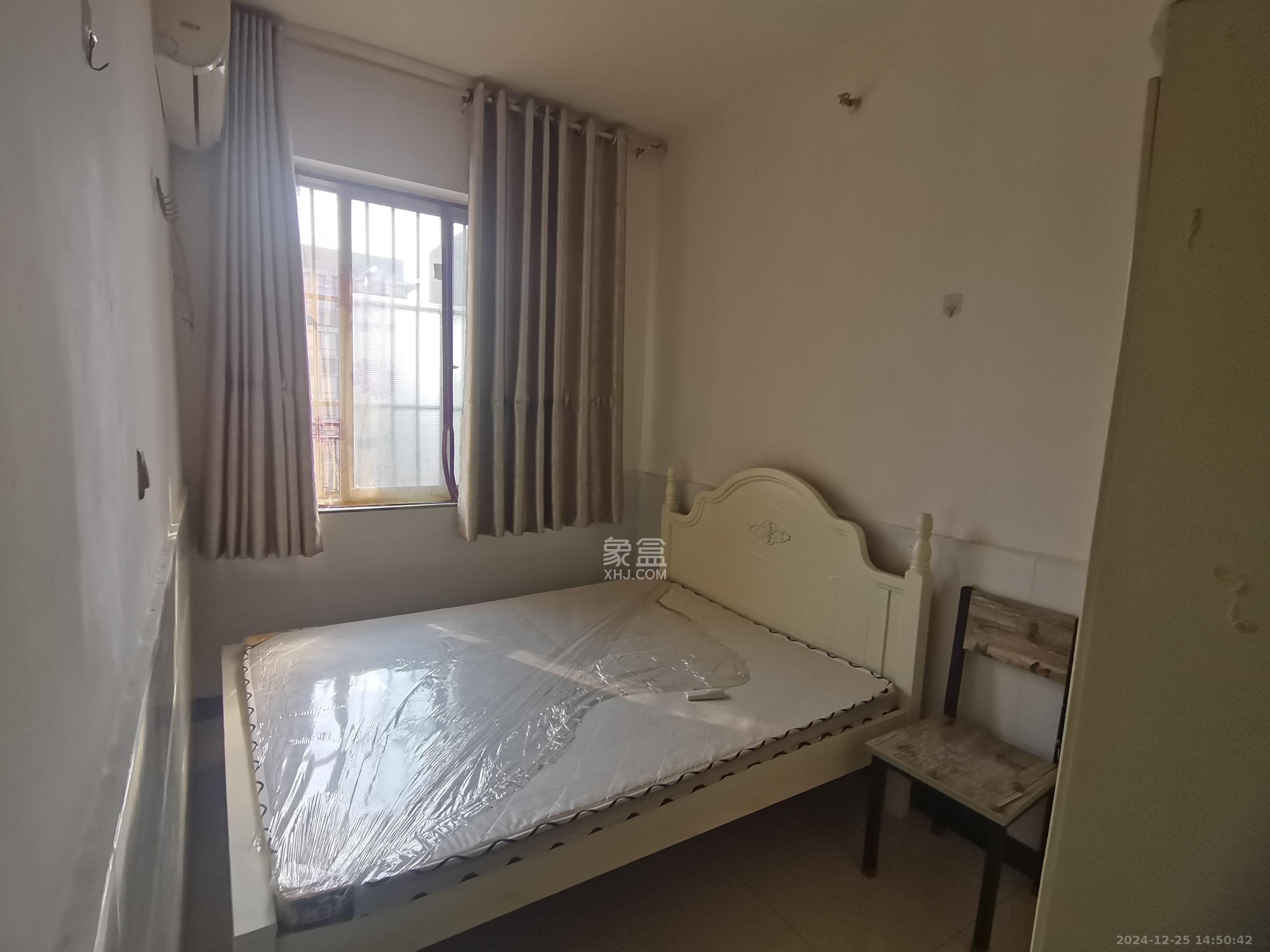 星城荣域 1室1厅1卫 1250.0元/月 星城荣域 1室1厅1卫 1250.0元/月室内图