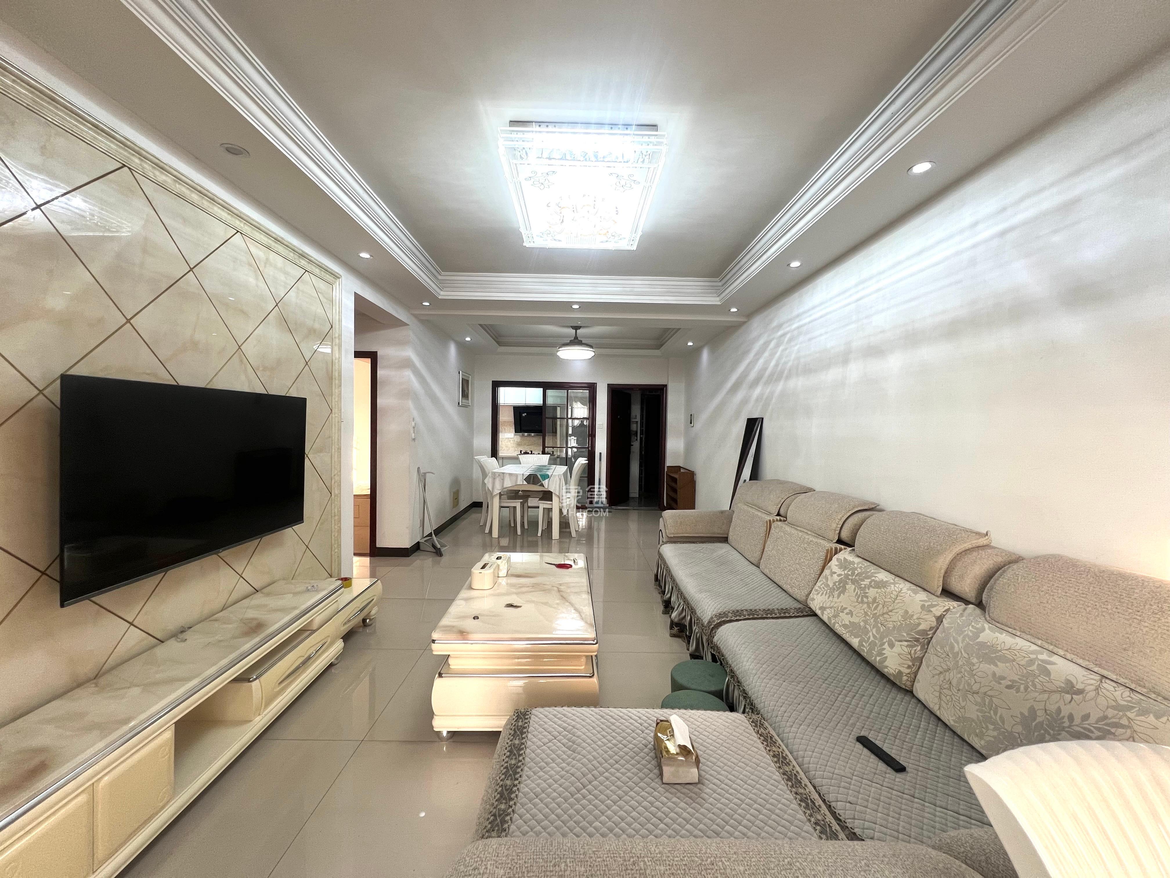 海林馨香雅苑  2室2厅1卫    2500.0元/月 海林馨香雅苑  2室2厅1卫    2500.0元/月室内图