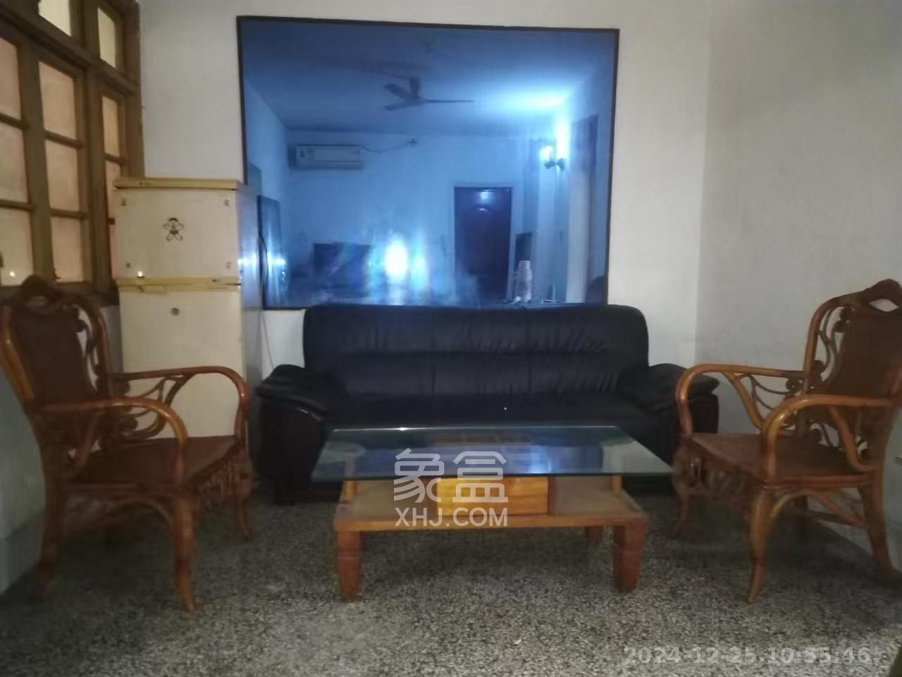 长监宿舍  3室1厅1卫    1600.0元/月 长监宿舍  3室1厅1卫    1600.0元/月室内图